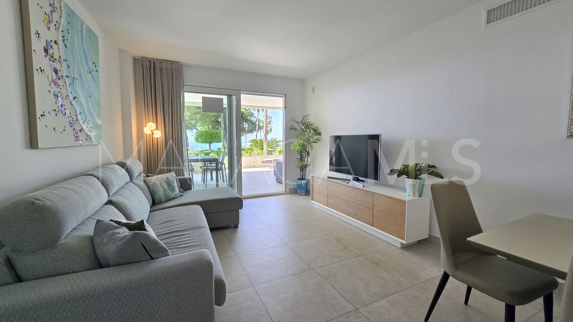 Markplanslägenhet for sale in Los Granados Playa