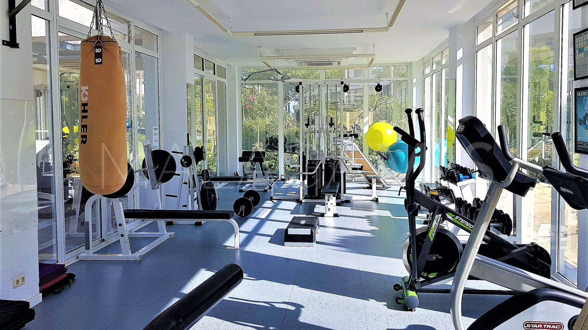 Markplanslägenhet for sale in Los Granados Playa