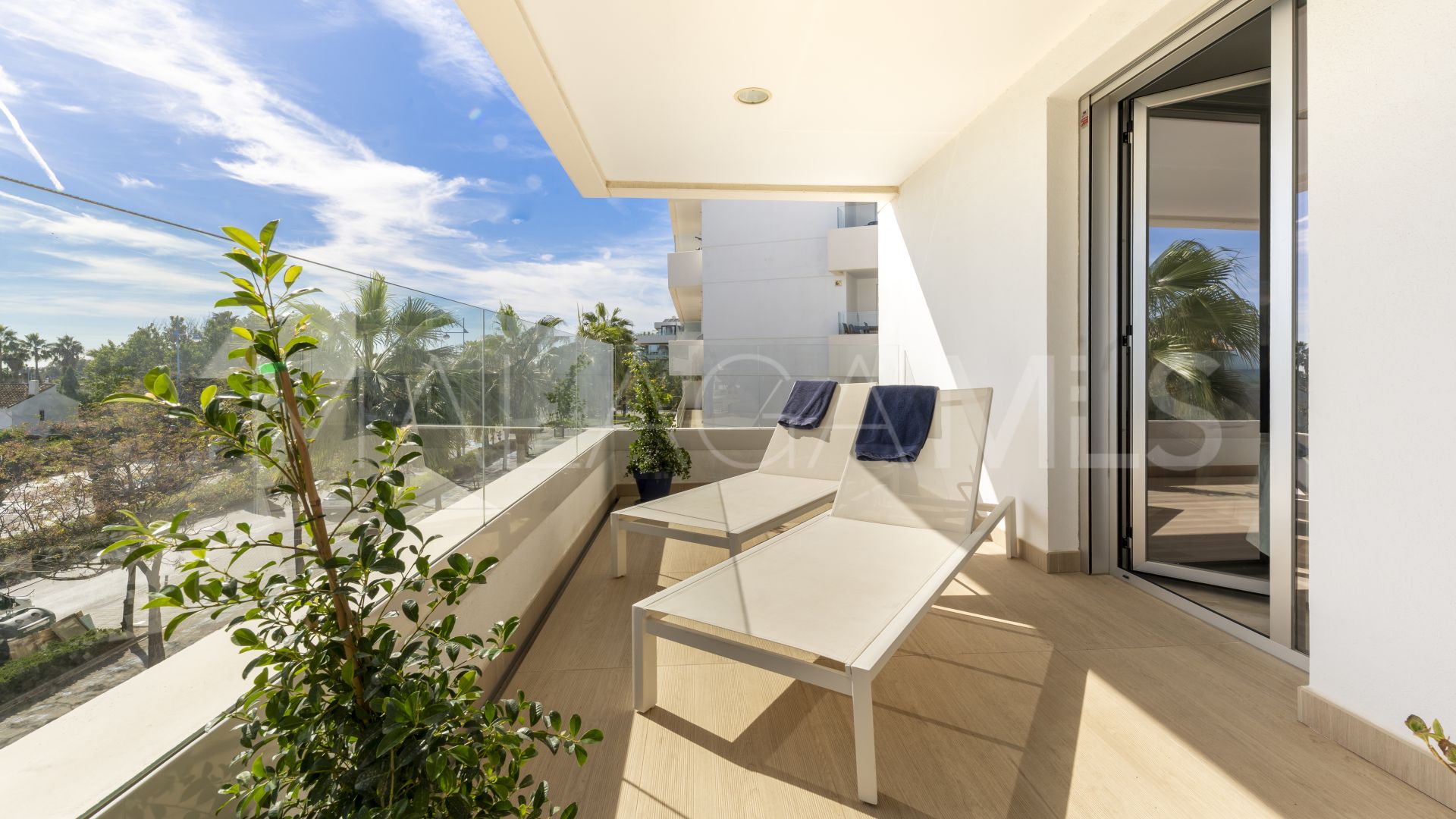 For sale San Pedro Playa 3 bedrooms apartment