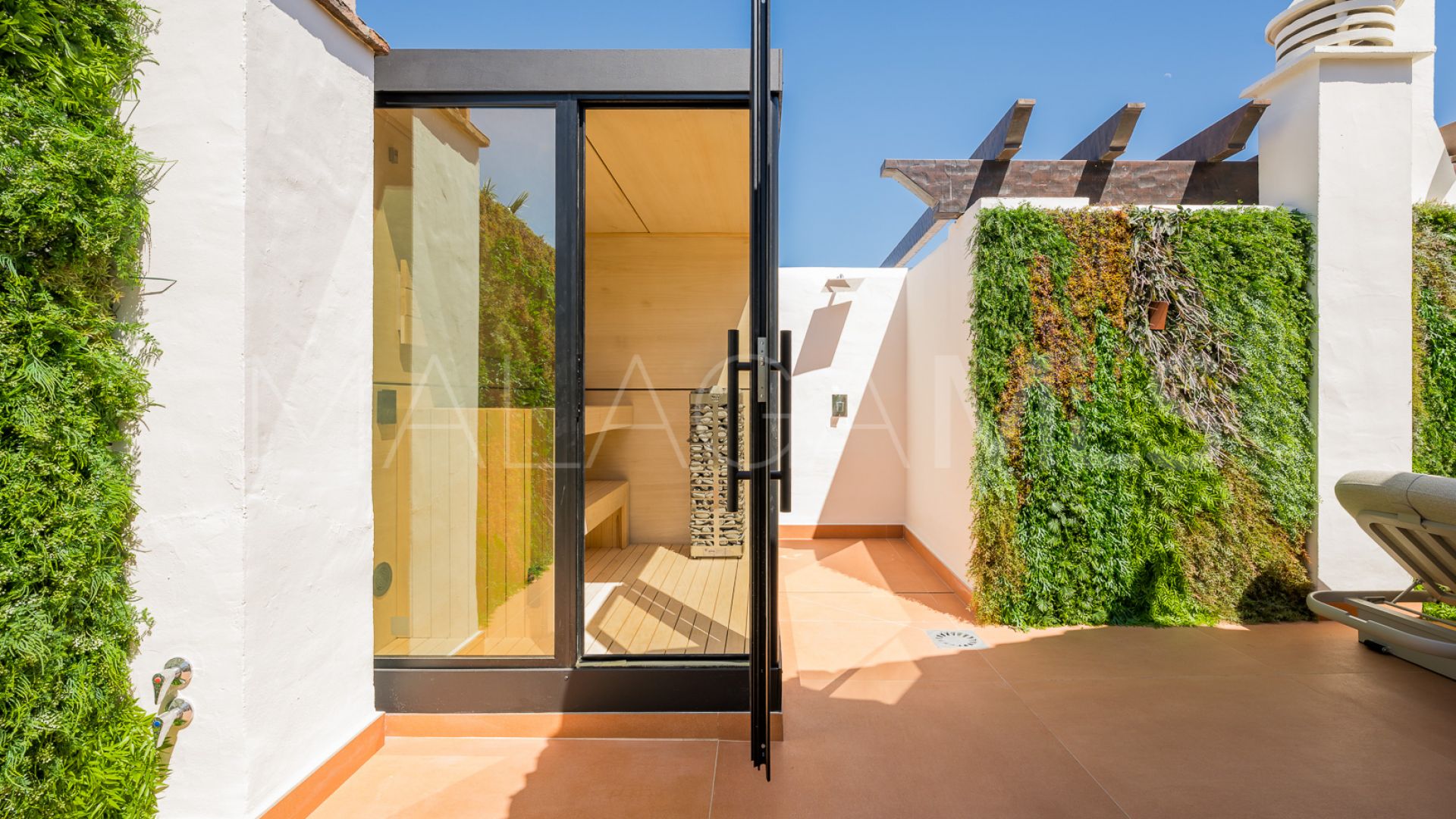 3 bedrooms duplex penthouse for sale in Bahía del Velerín