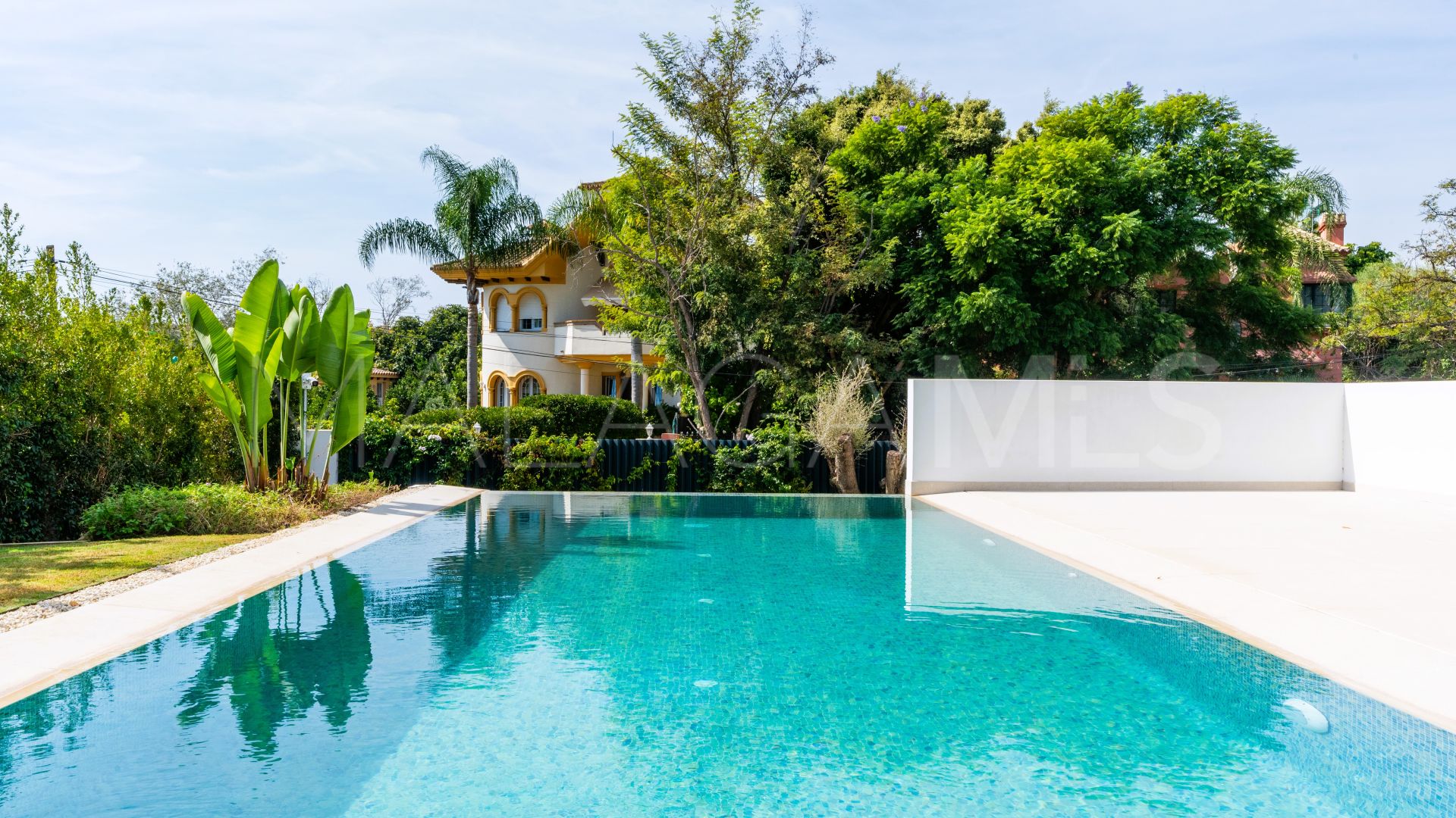 Villa for sale in Linda Vista Baja