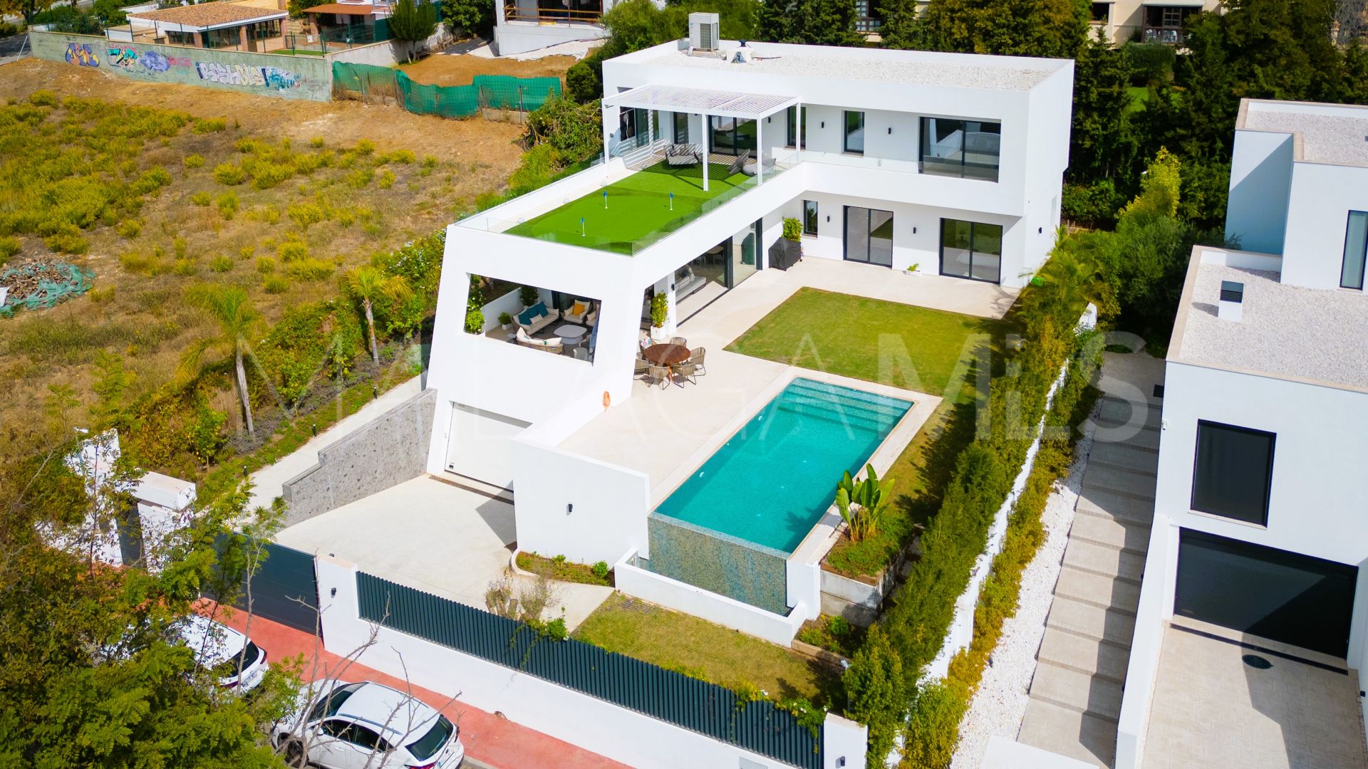 Villa for sale in Linda Vista Baja