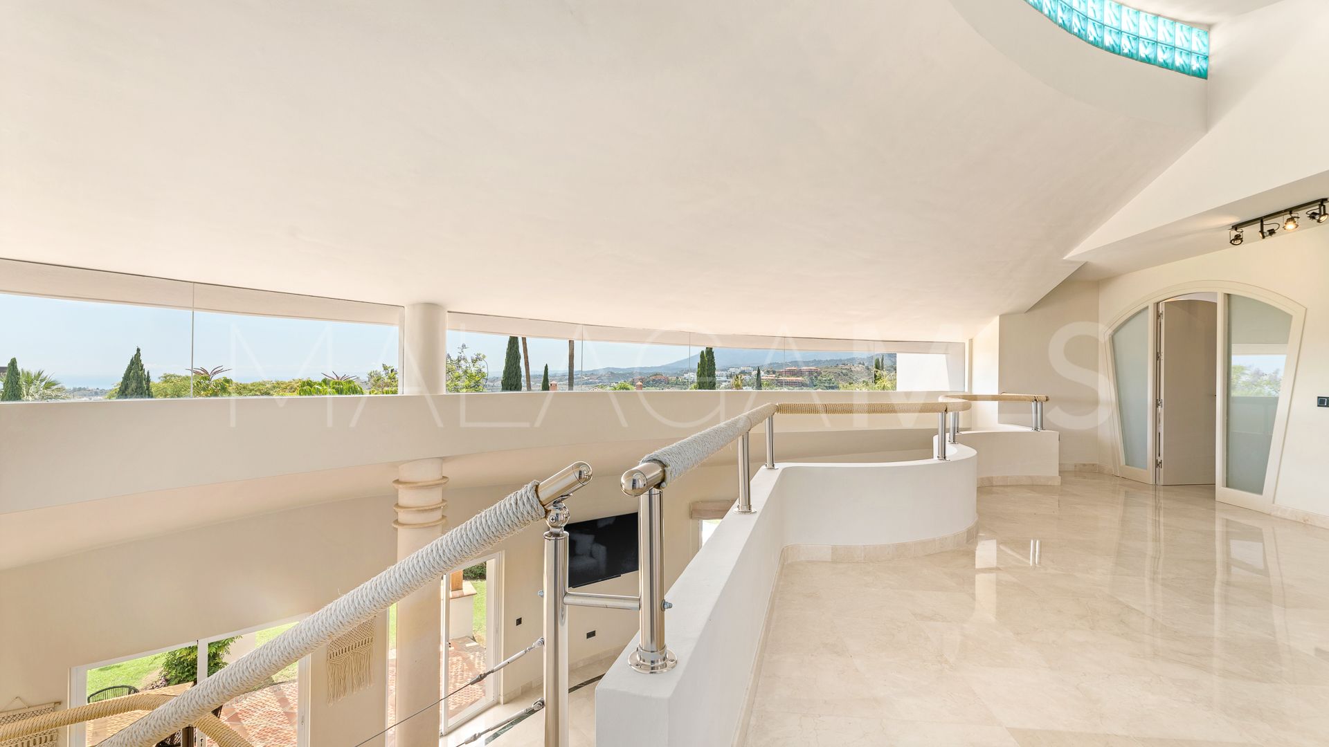 Villa for sale in Los Flamingos Golf