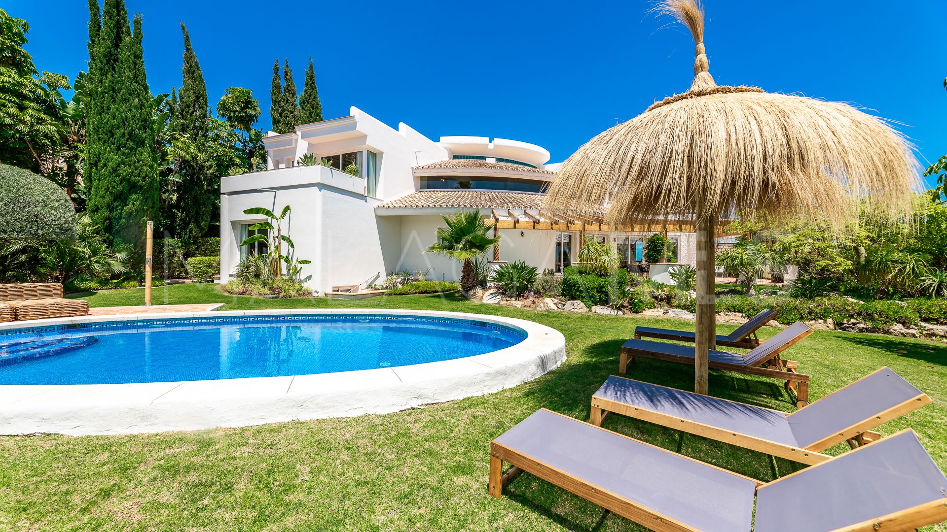Villa for sale in Los Flamingos Golf