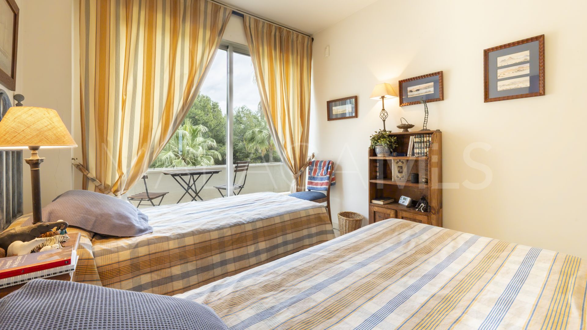 For sale Los Granados Playa apartment with 3 bedrooms