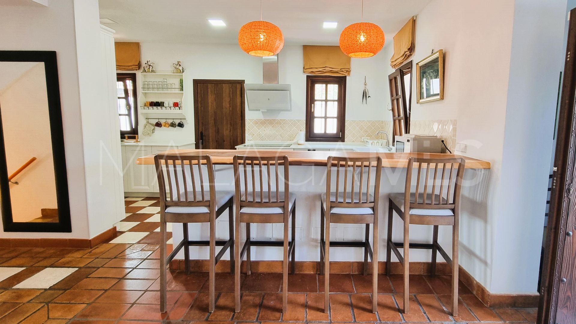 For sale villa in Linda Vista Baja with 6 bedrooms