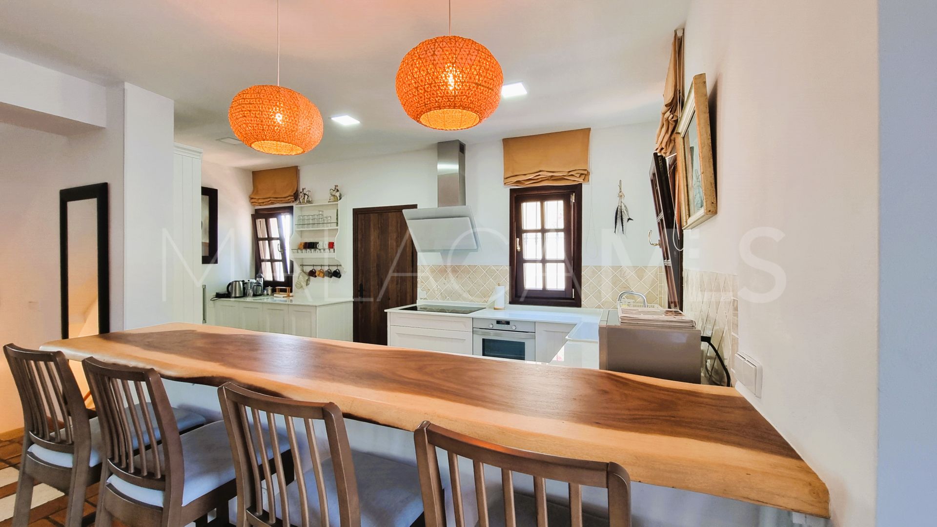 For sale villa in Linda Vista Baja with 6 bedrooms