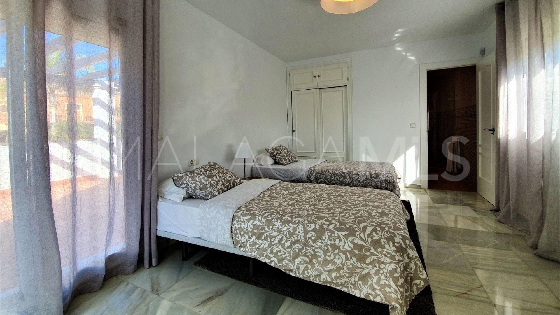 Villa for sale in Guadalmina Alta