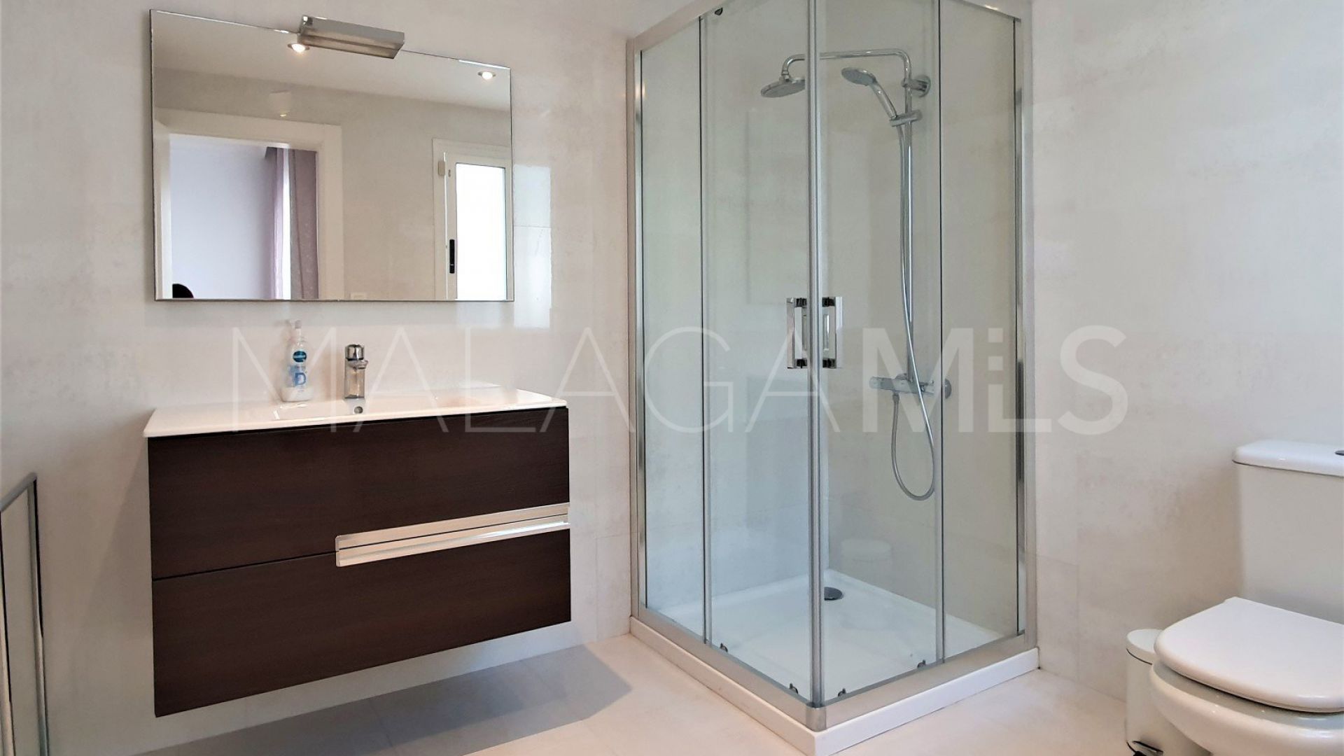 Villa for sale in Guadalmina Alta