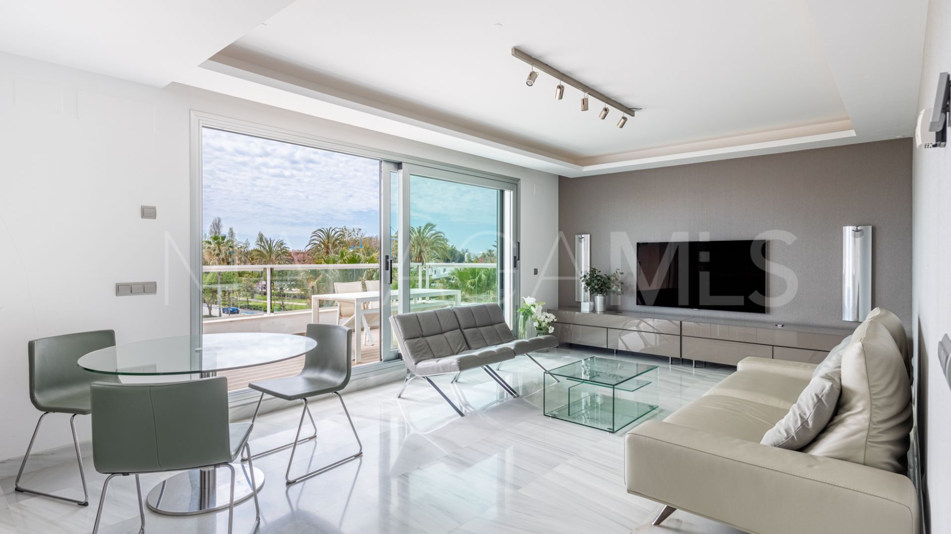 Atico duplex a la venta in Jade Beach