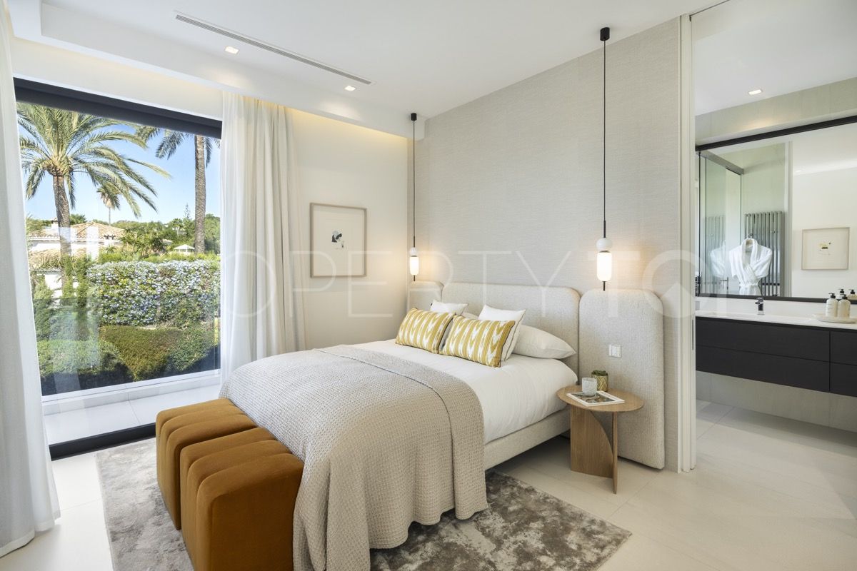 Villa con 5 dormitorios en venta en Nagüeles