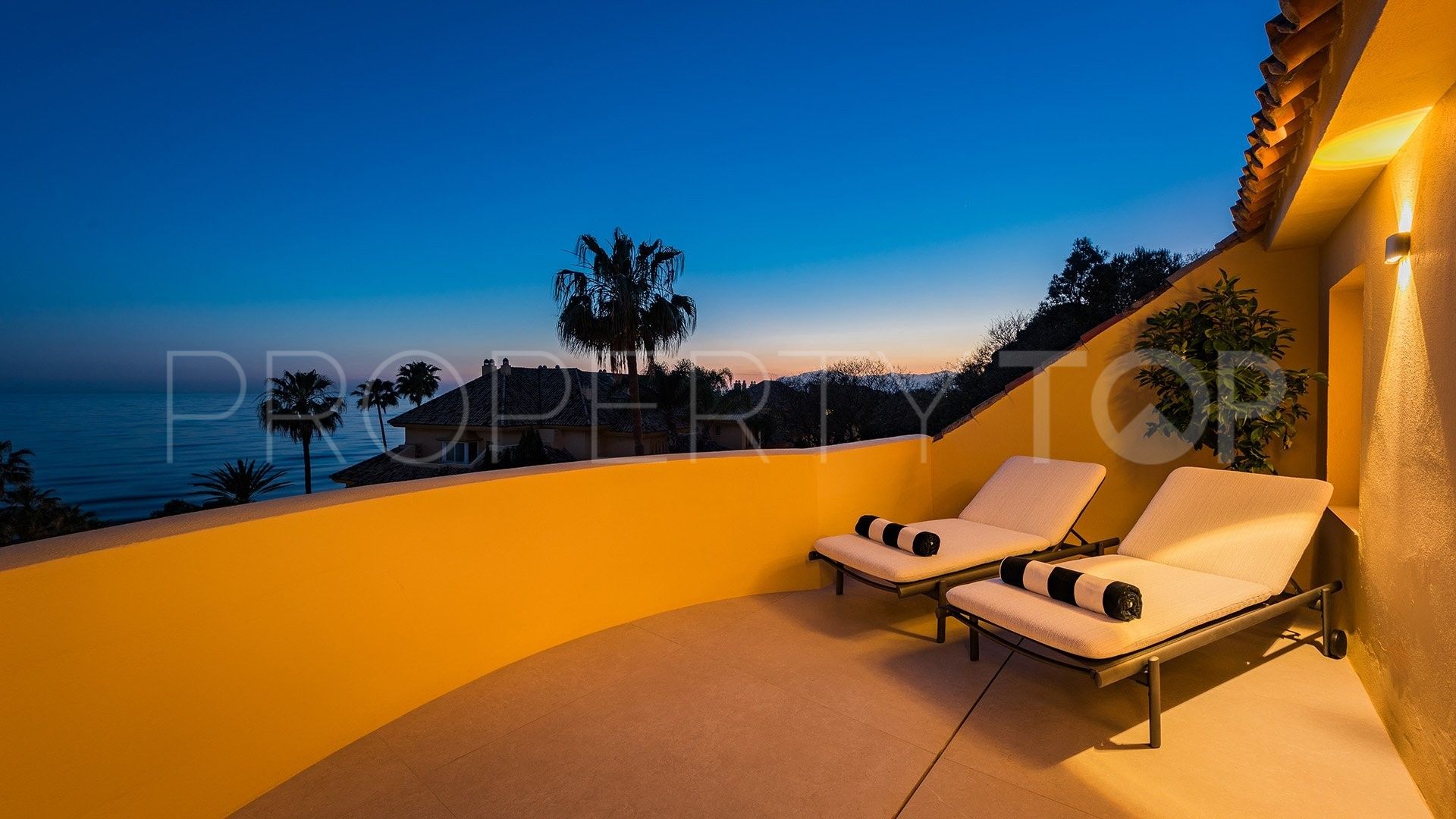 For sale Rio Real duplex penthouse