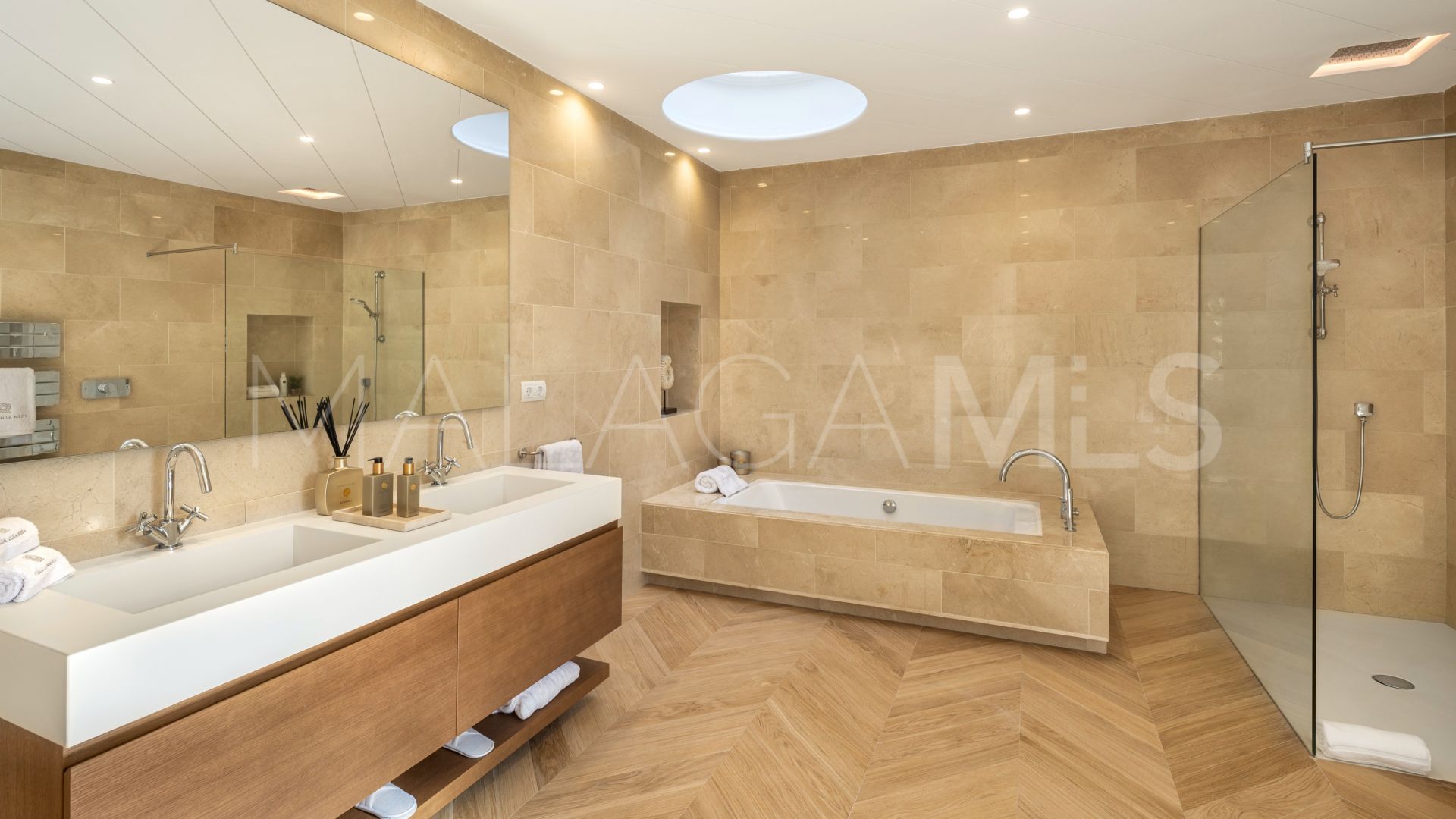 Nueva Andalucia, villa for sale