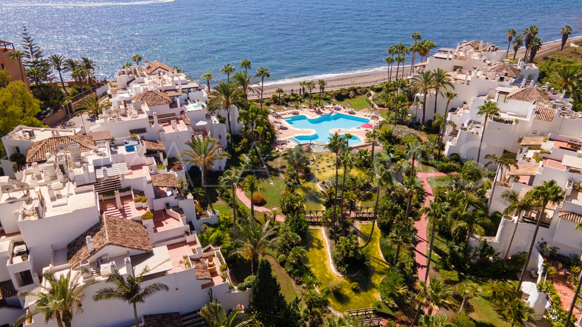 Buy apartamento planta baja in Marbella - Puerto Banus