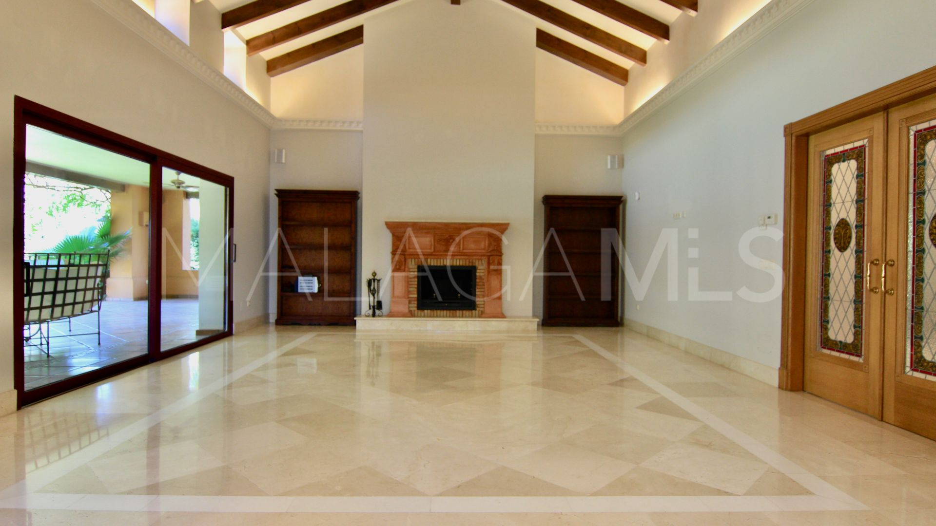 Villa for sale in Altos Reales