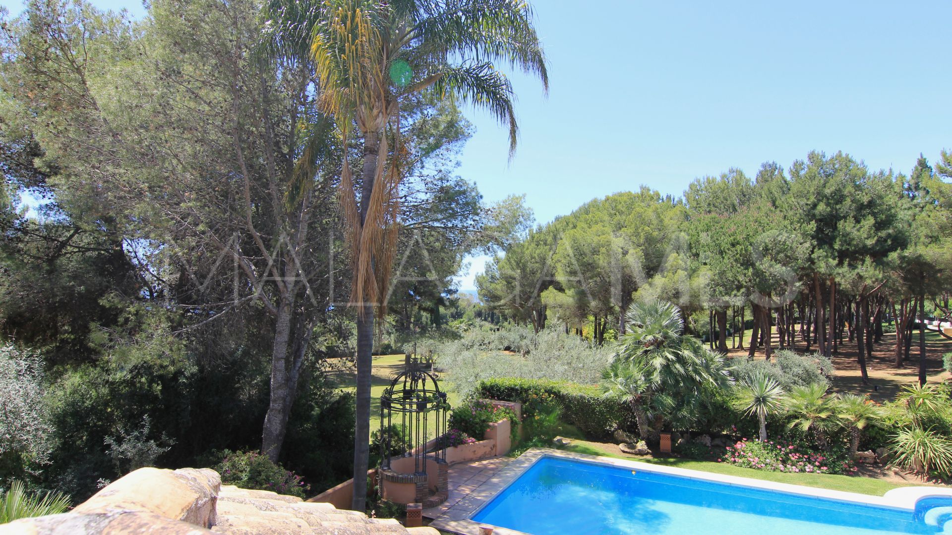 Villa for sale in Altos Reales