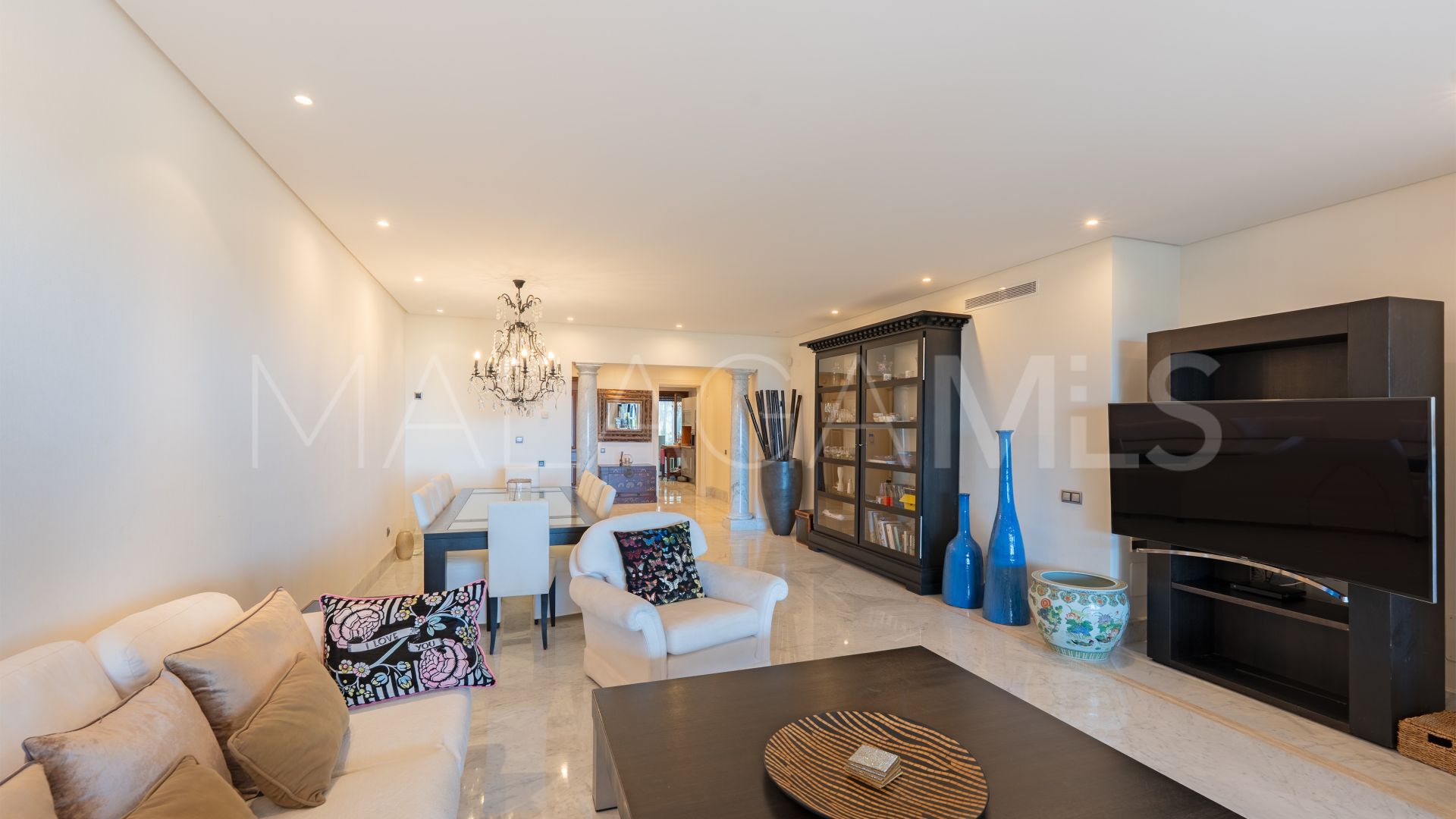 Appartement rez de chaussée for sale in Los Monteros Playa