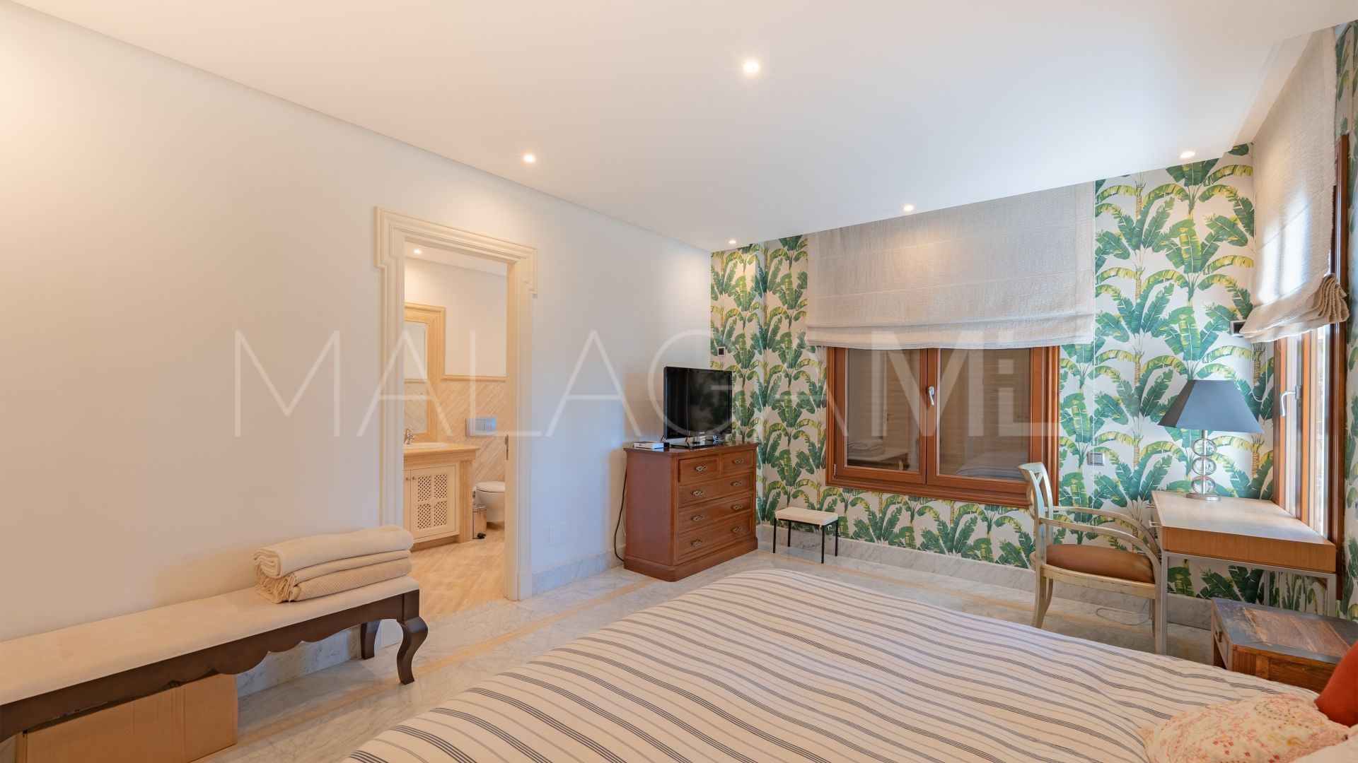 Appartement rez de chaussée for sale in Los Monteros Playa