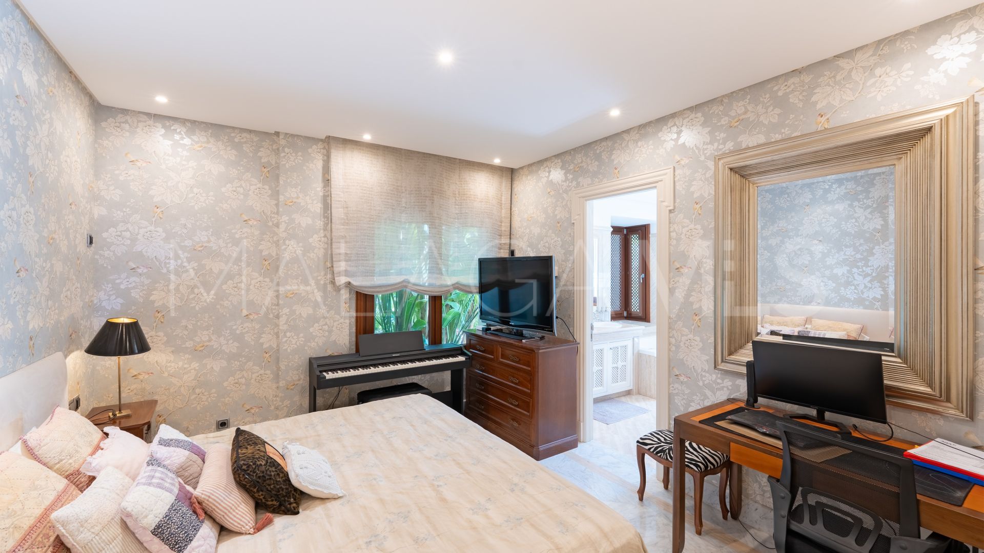 Appartement rez de chaussée for sale in Los Monteros Playa