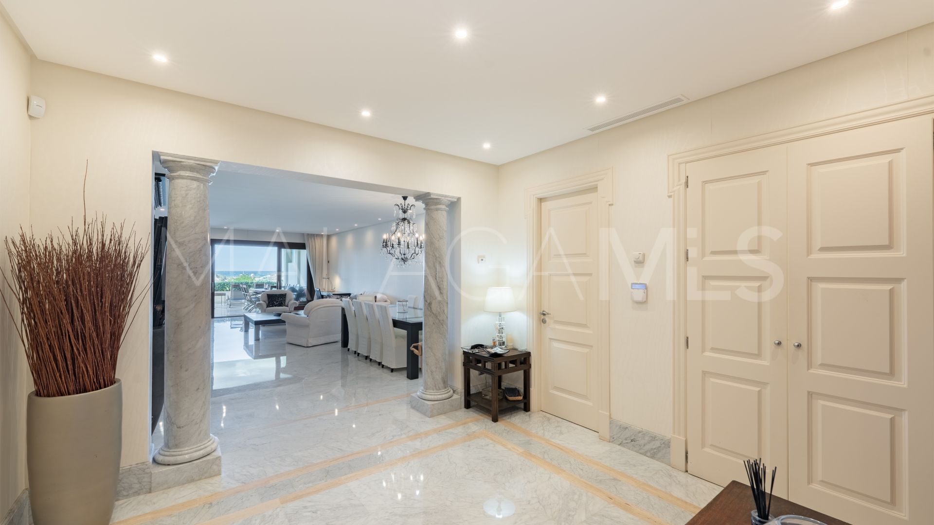 Appartement rez de chaussée for sale in Los Monteros Playa