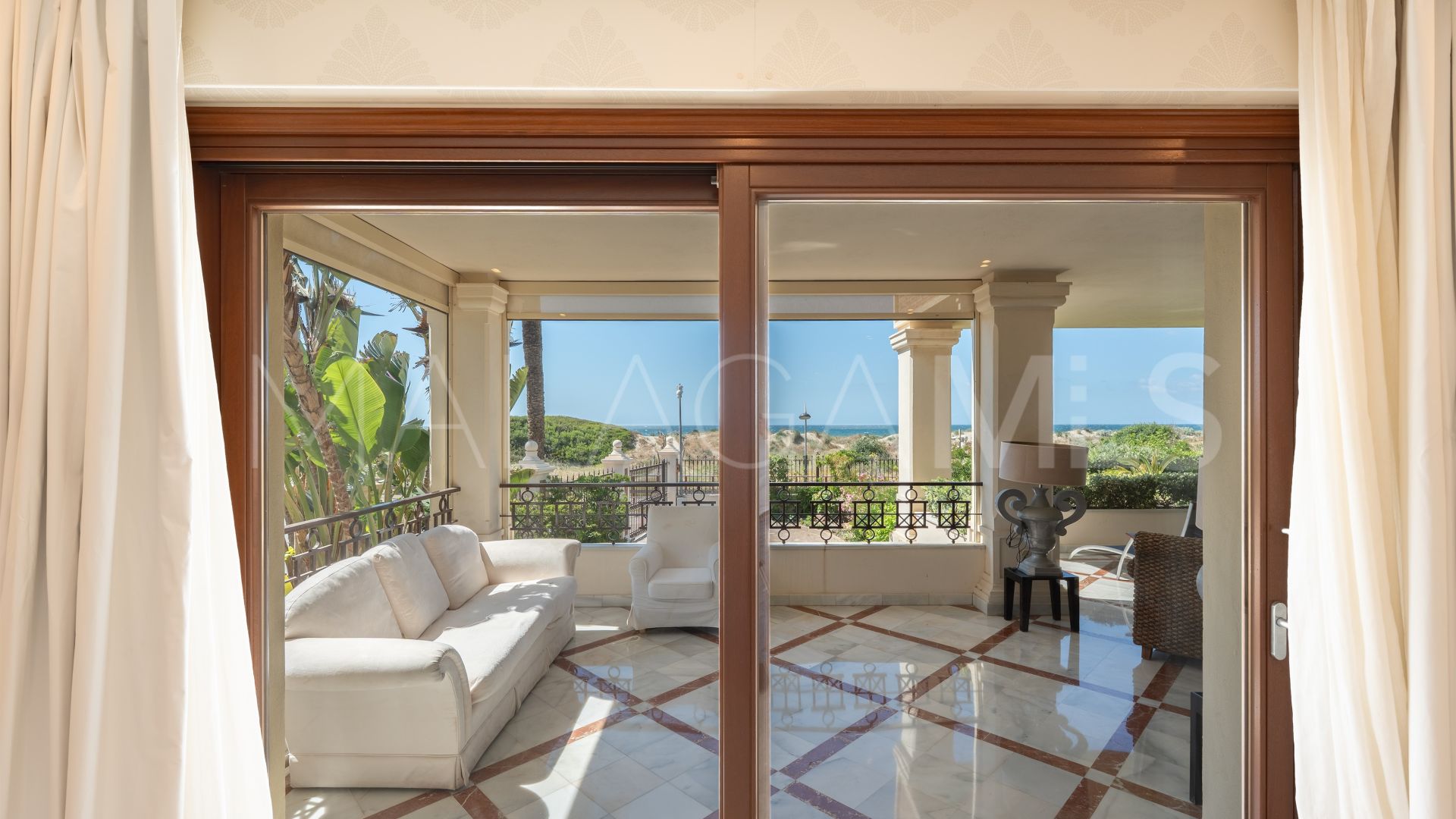 Appartement rez de chaussée for sale in Los Monteros Playa