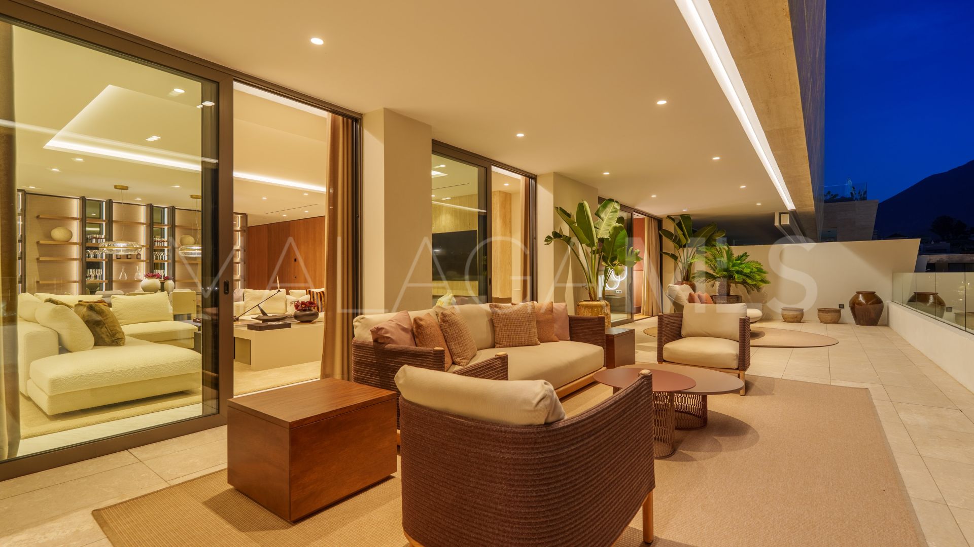 Buy duplex penthouse in Epic Marbella