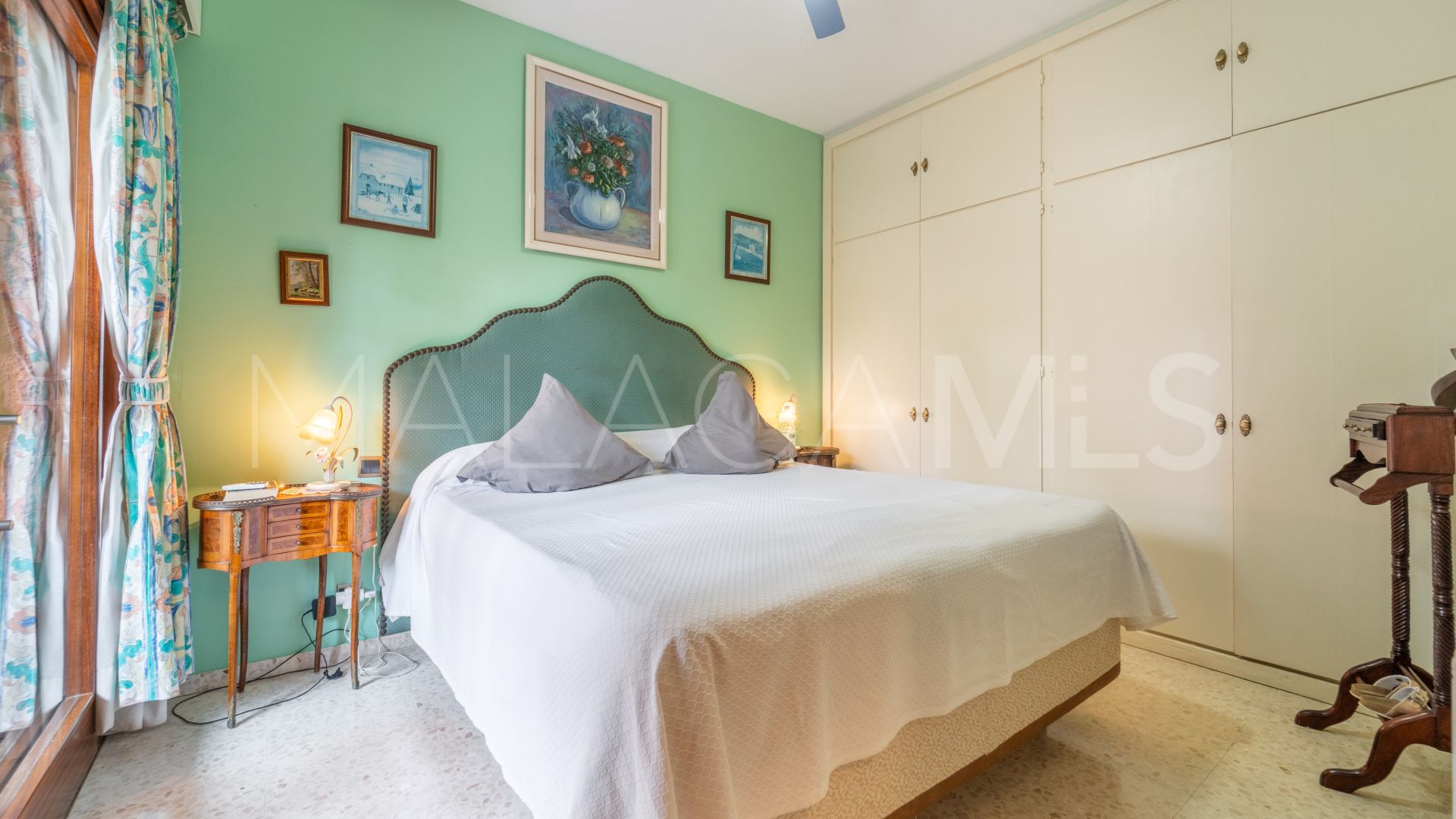 Villa for sale in Beach Side New Golden Mile
