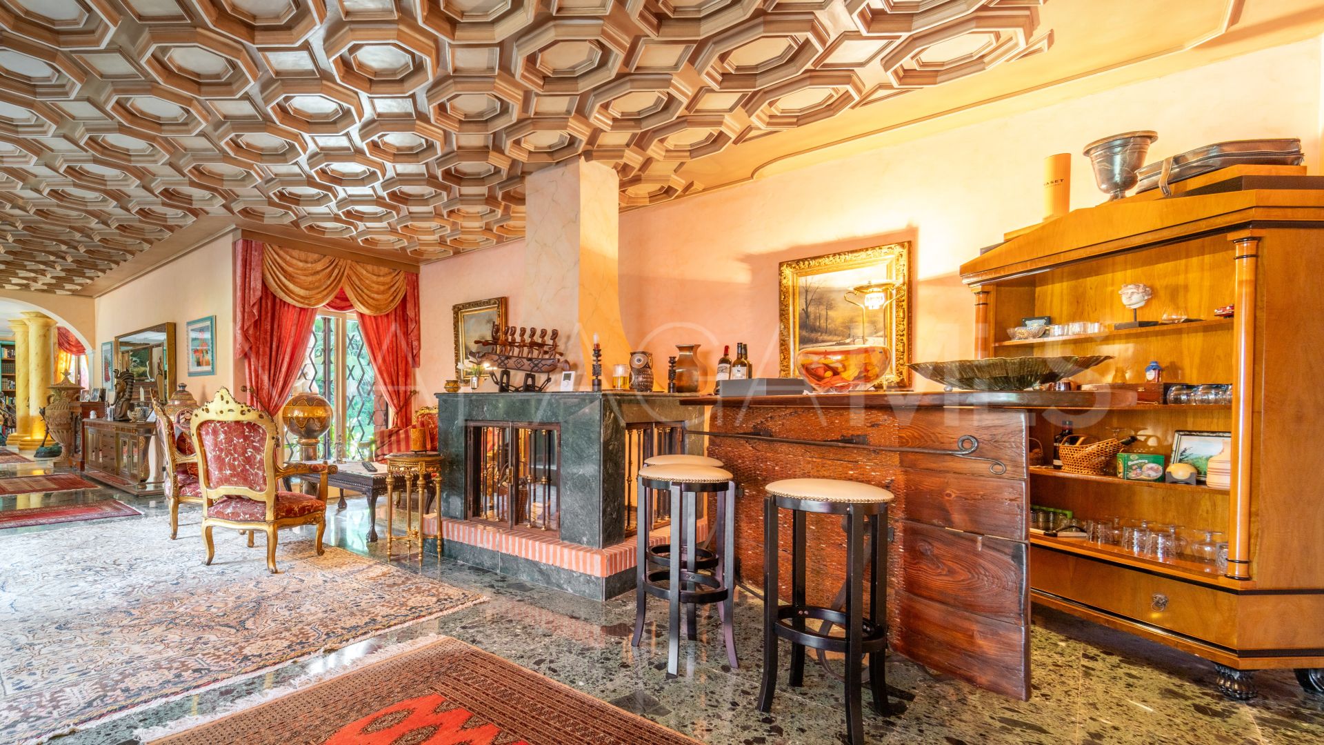 Villa for sale in Beach Side New Golden Mile