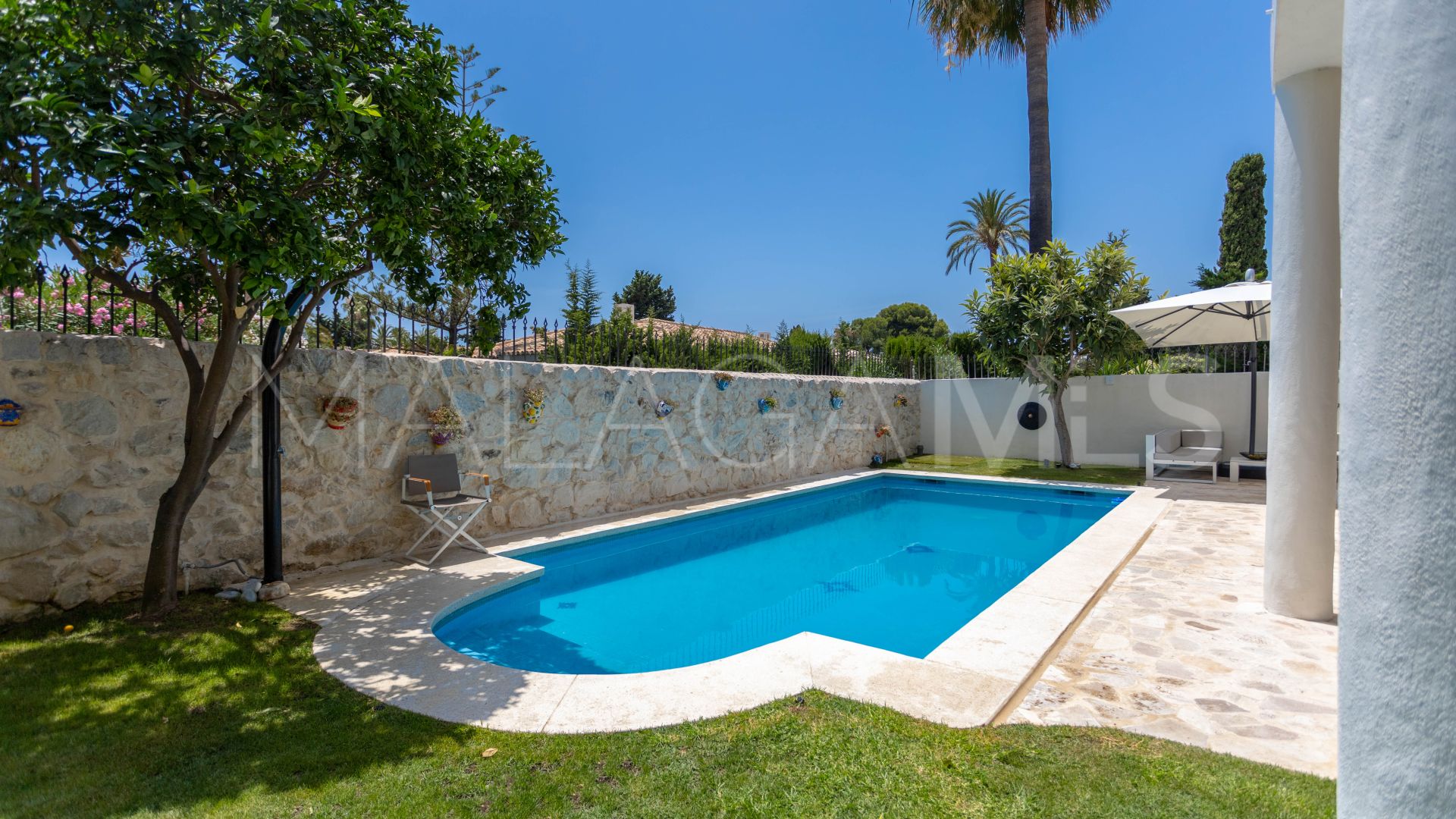 Villa for sale in Beach Side New Golden Mile
