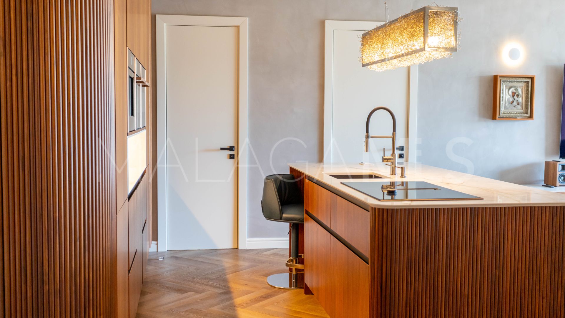 Villa for sale in Beach Side New Golden Mile