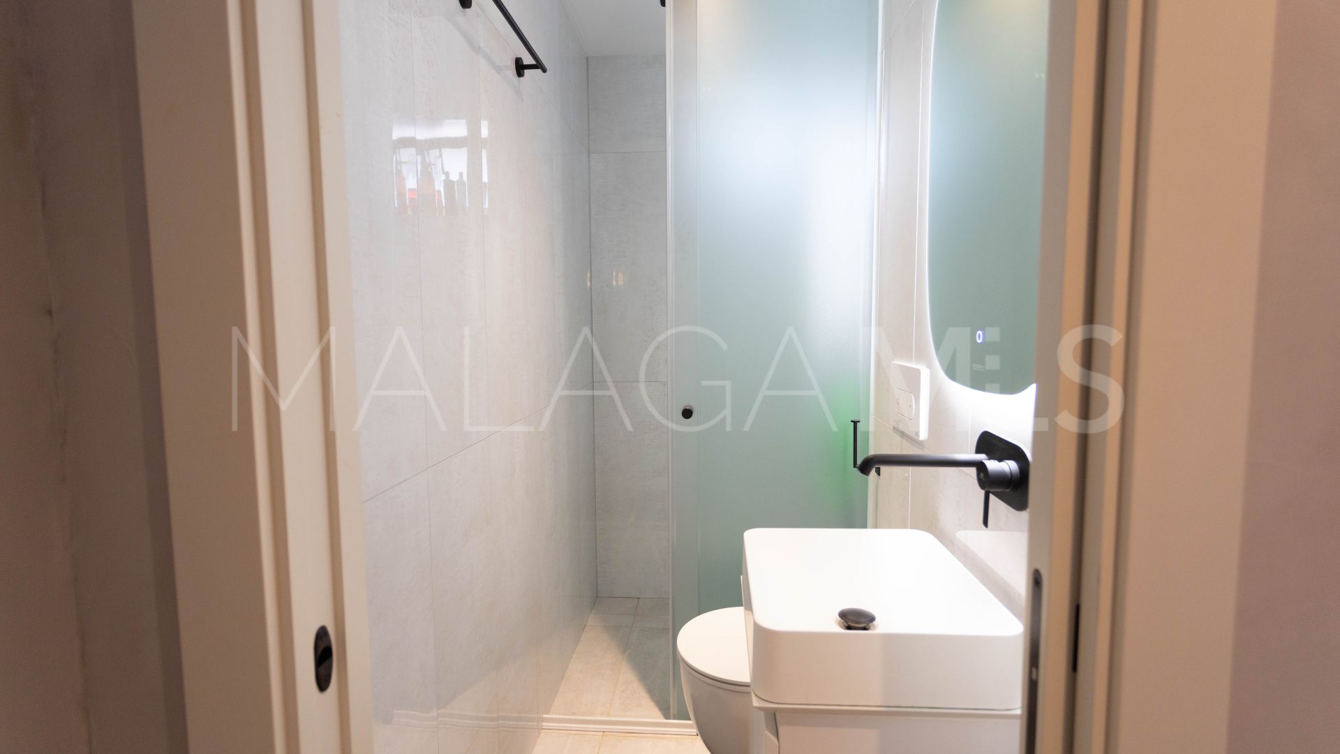 Villa for sale in Beach Side New Golden Mile