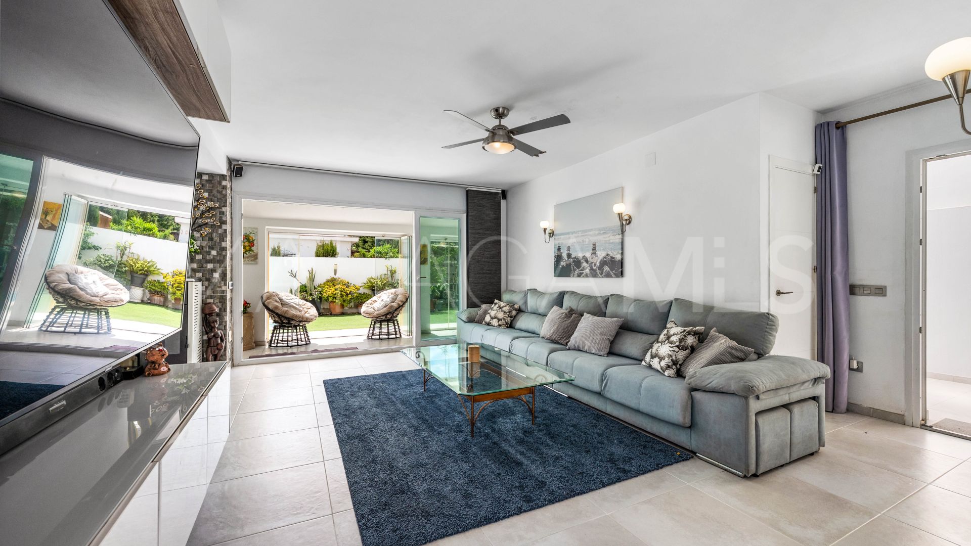 Villa for sale in Beach Side New Golden Mile