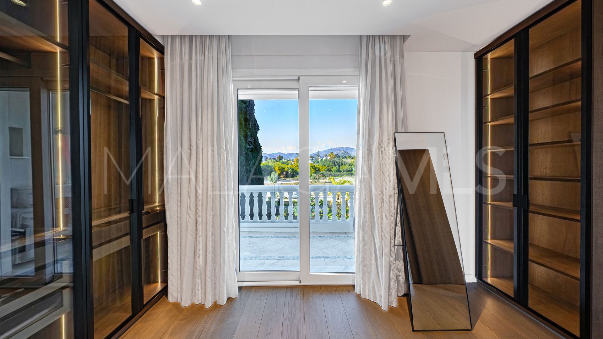 Buy Las Dunas Park apartment with 3 bedrooms