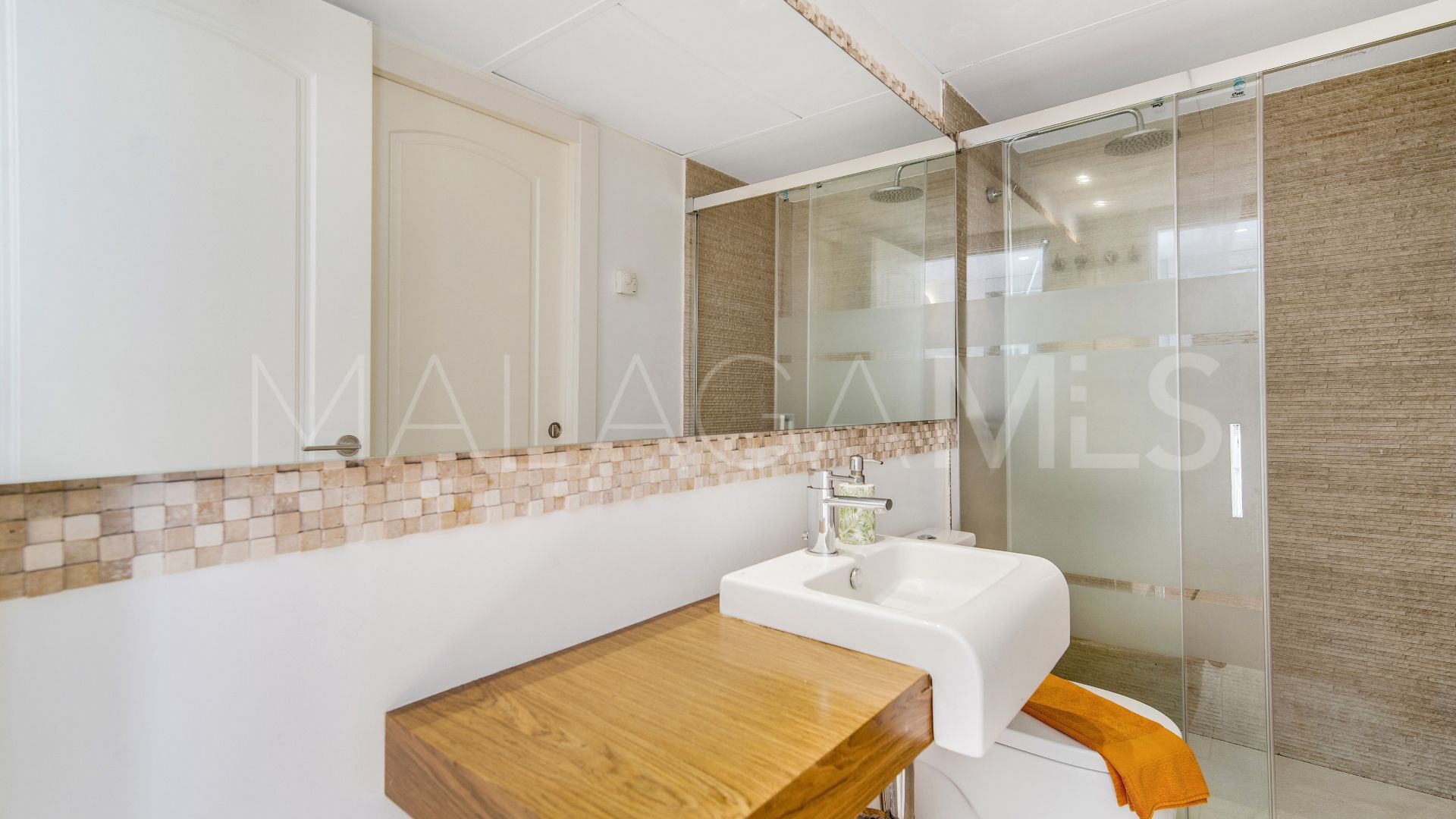 Einfamilienhaushälfte for sale in Marbellamar