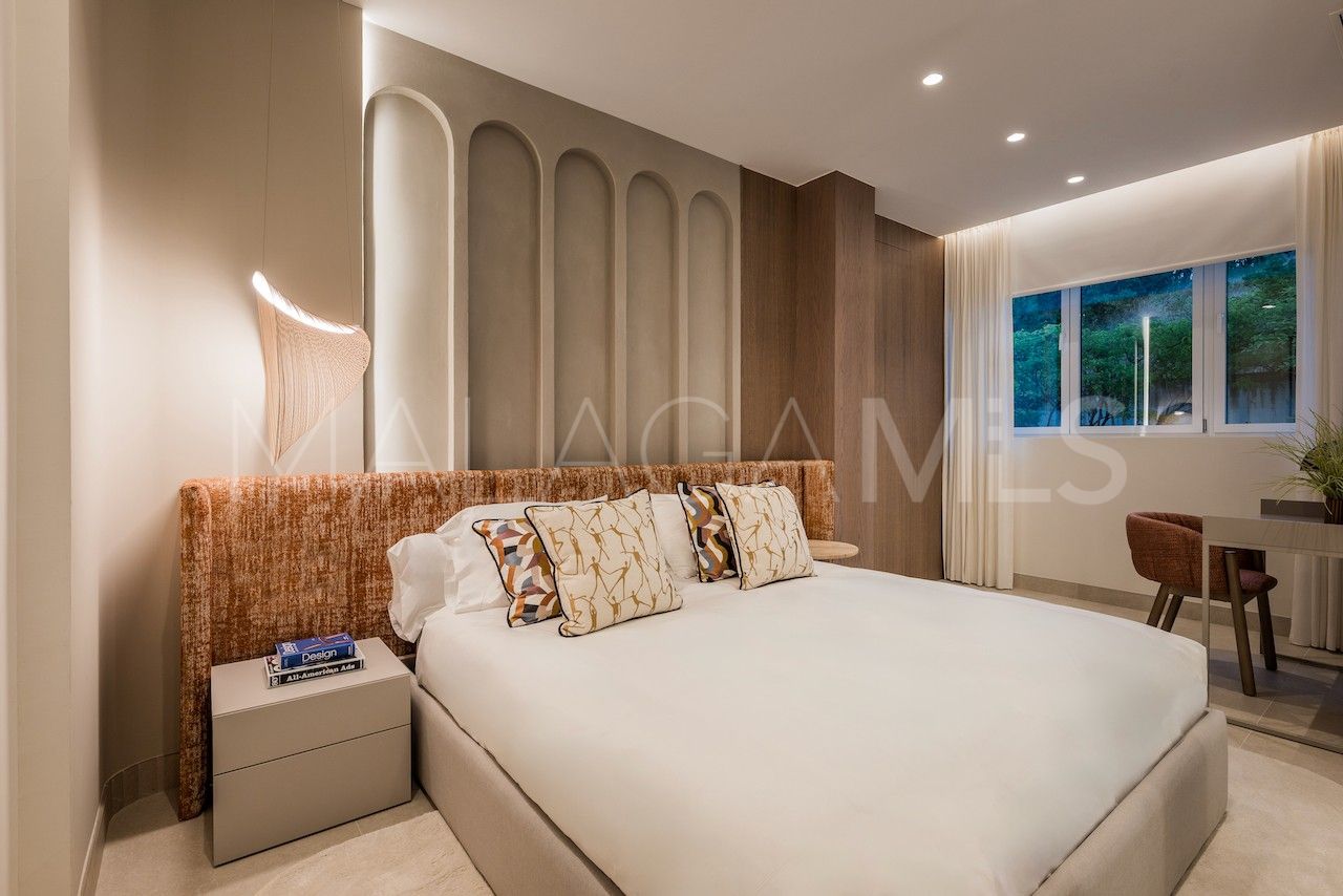 Apartment for sale in Rio Real with 3 bedrooms