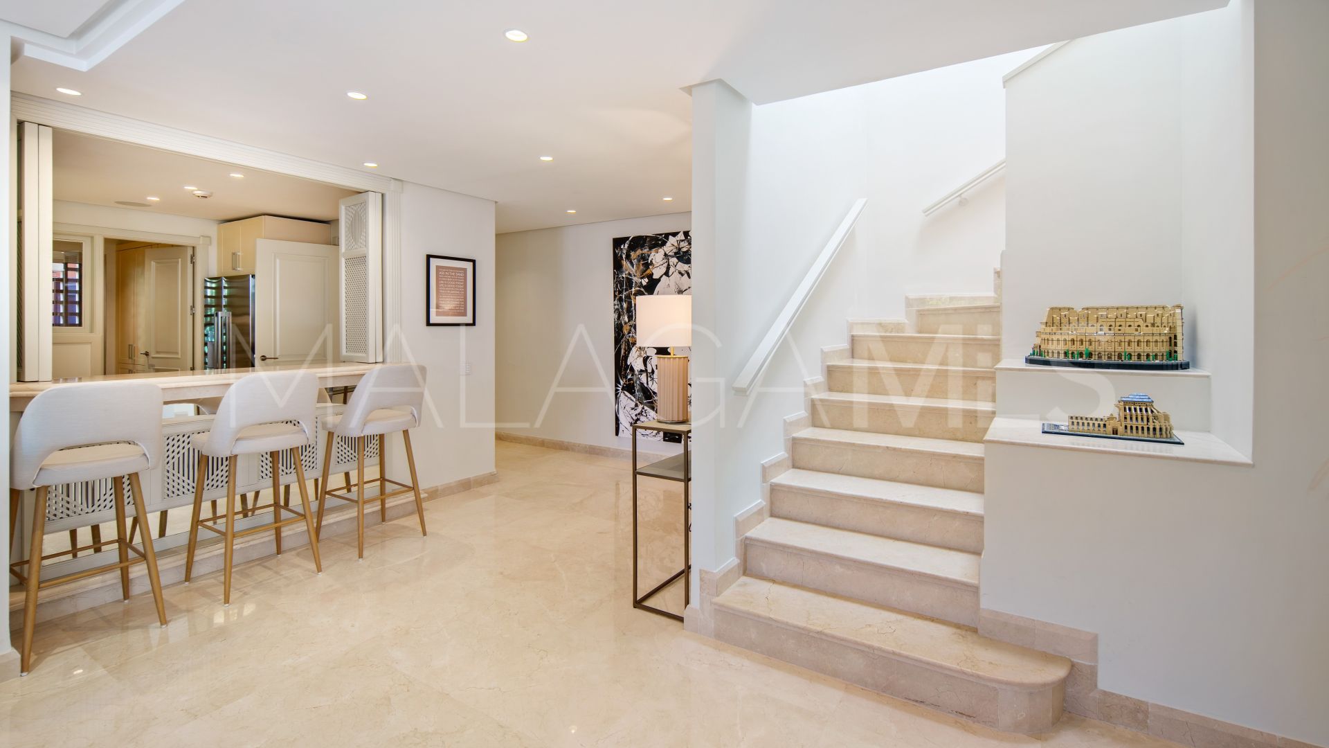 Buy duplex penthouse in La Morera