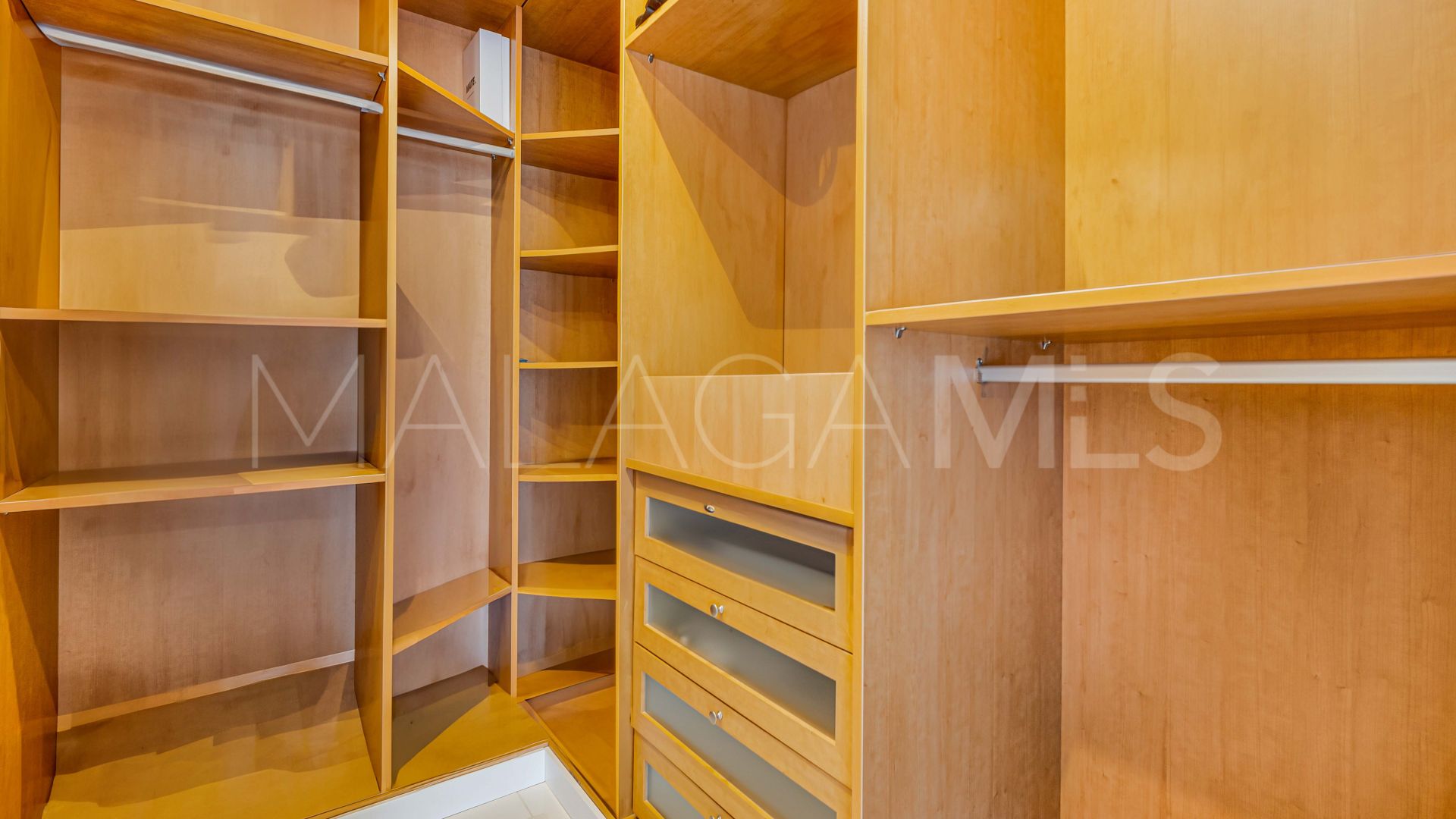 Atico duplex a la venta in El Embrujo Banús