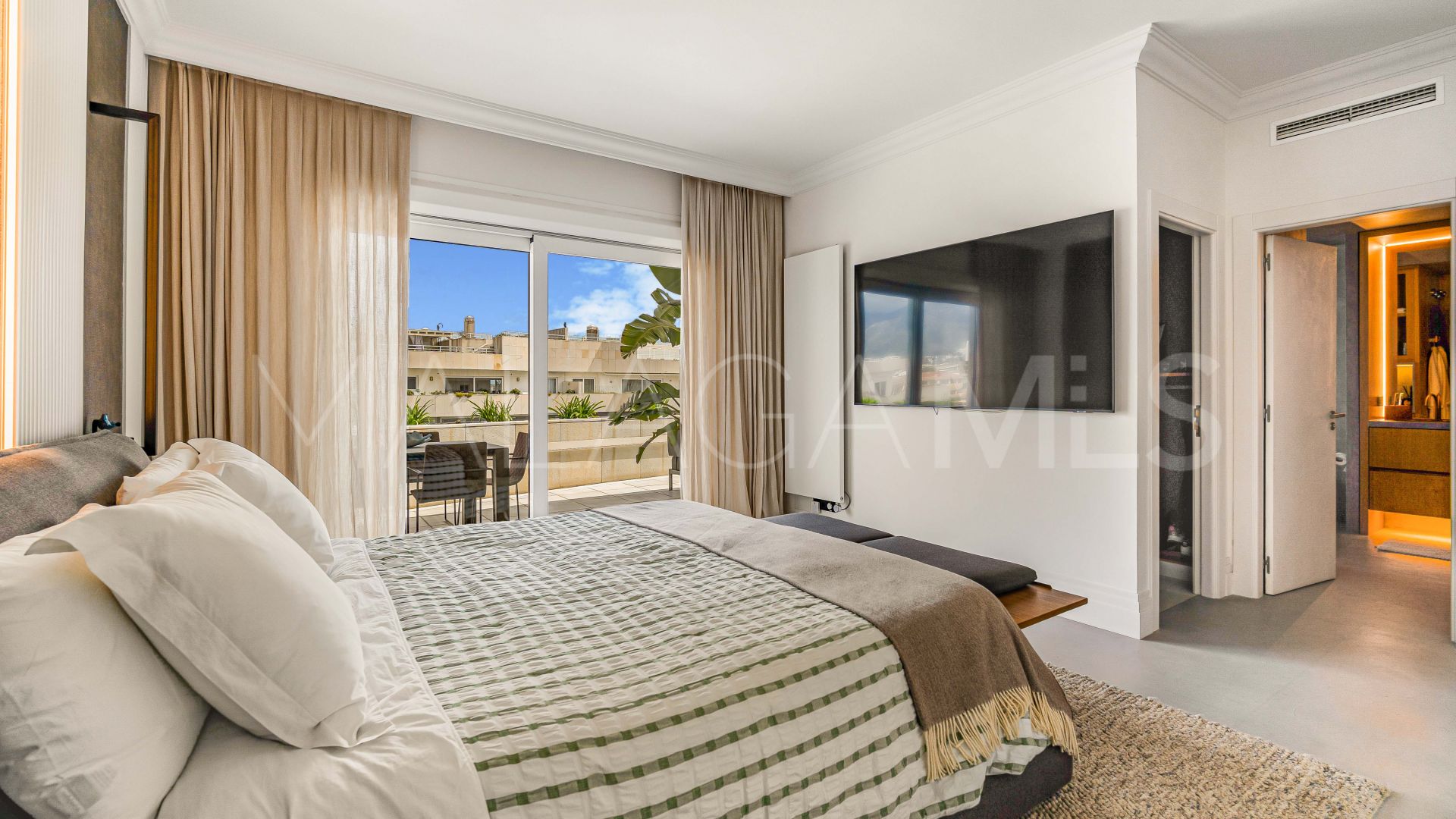 Atico duplex a la venta in El Embrujo Banús