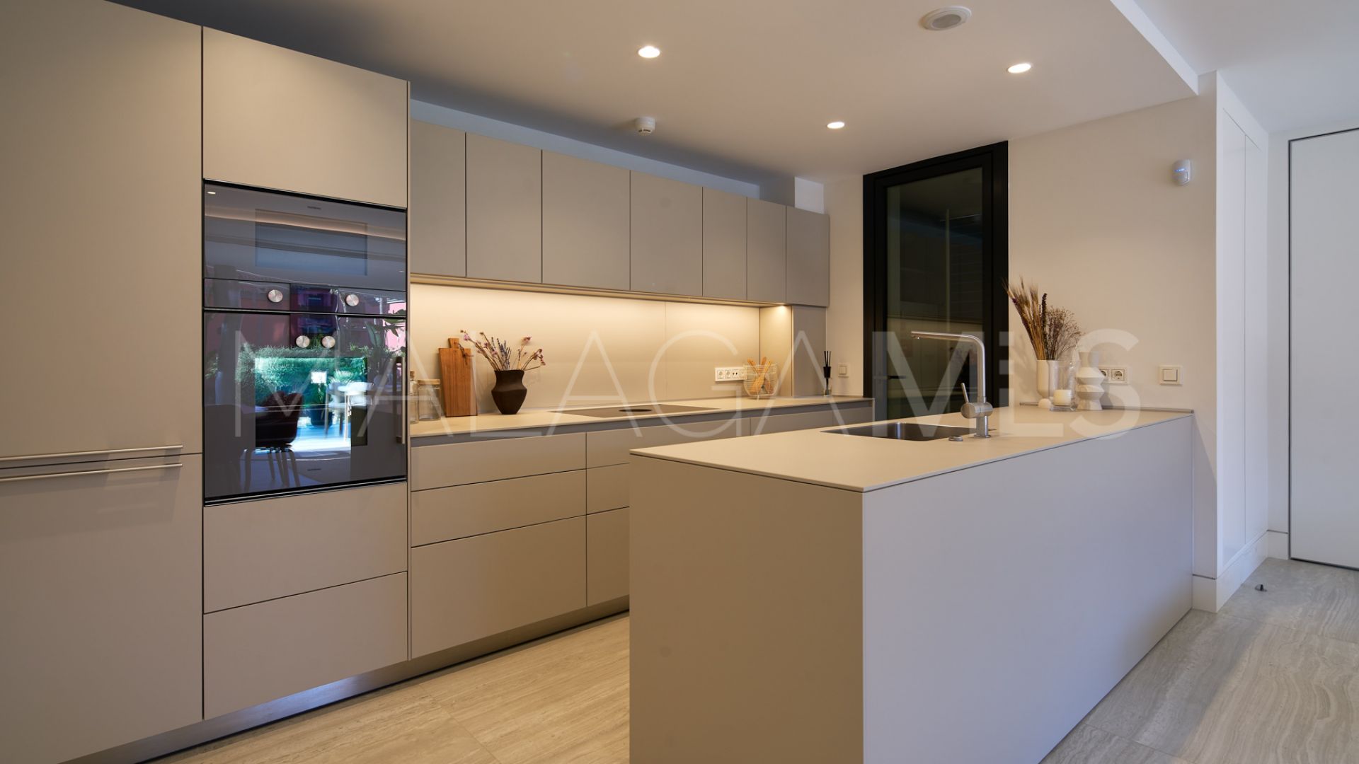 Estepona, apartamento de 2 bedrooms a la venta