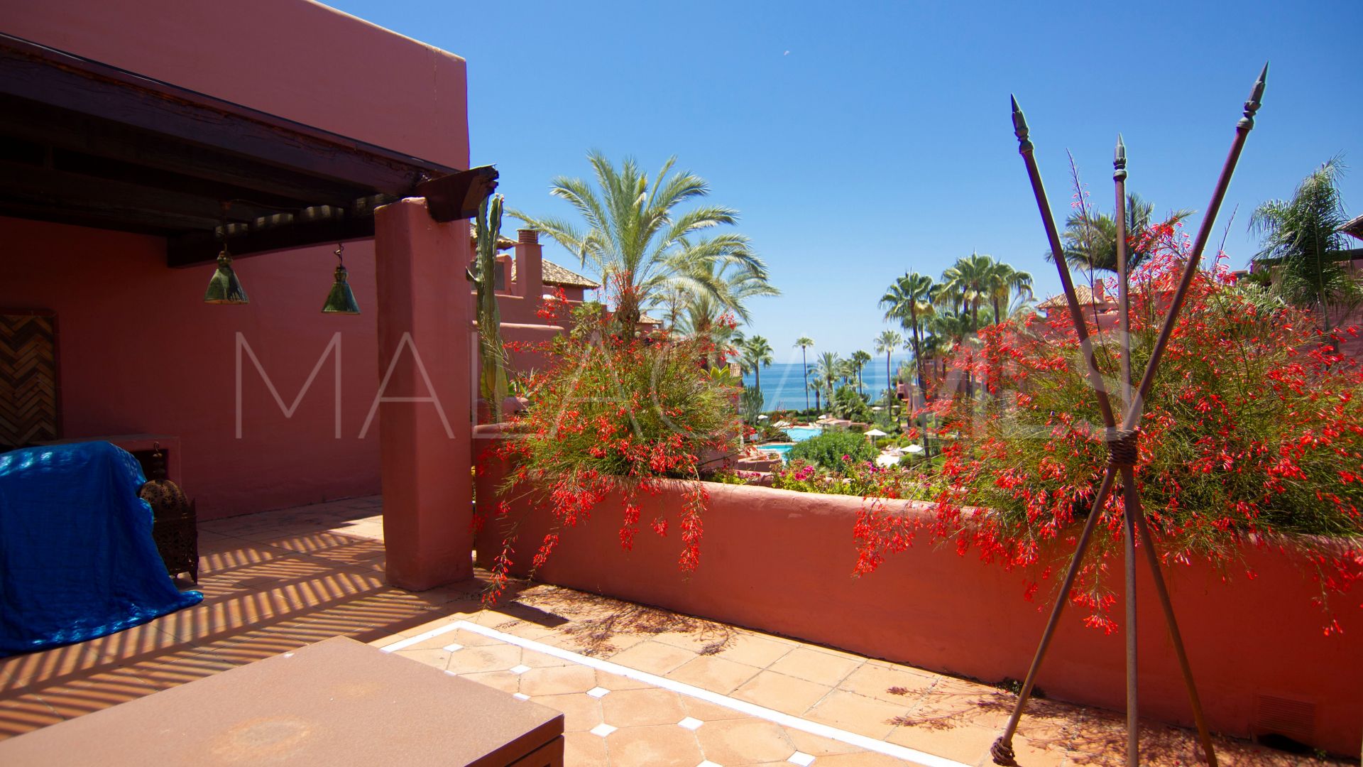 Atico duplex for sale de 3 bedrooms in Menara Beach