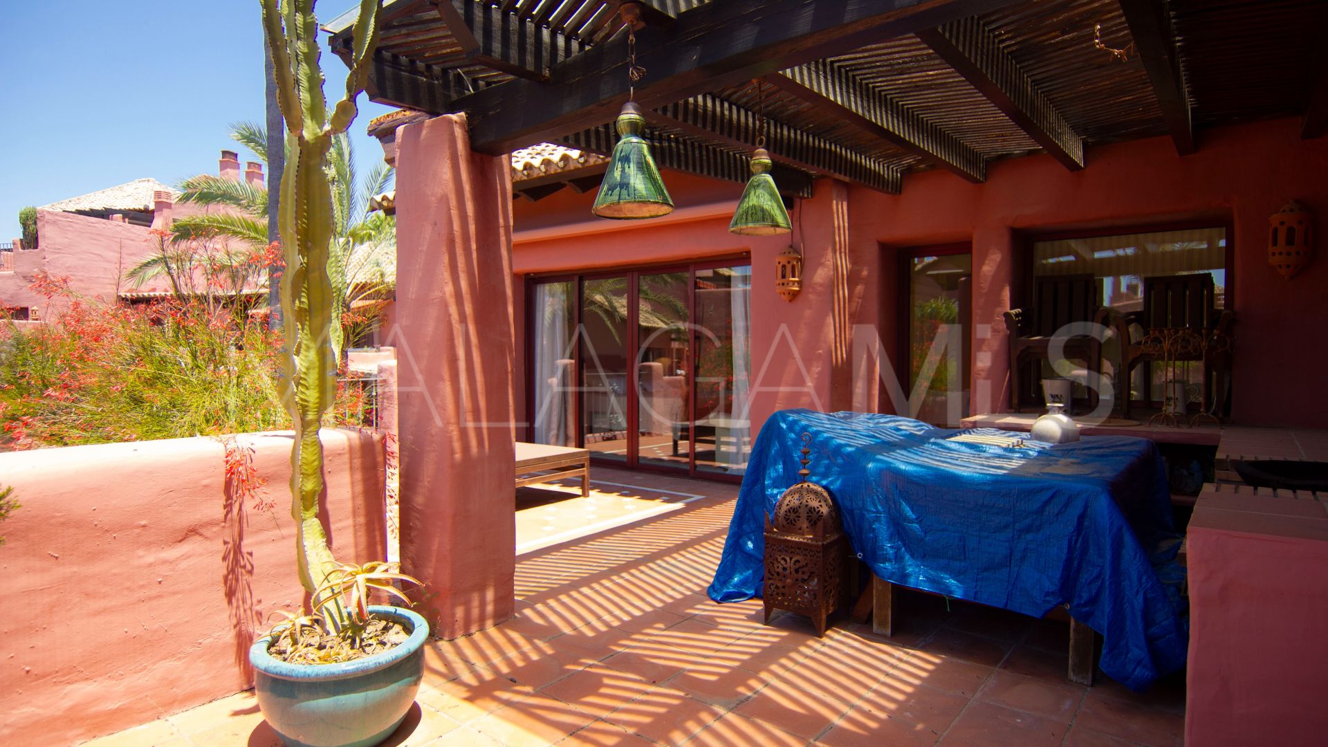 Atico duplex for sale de 3 bedrooms in Menara Beach