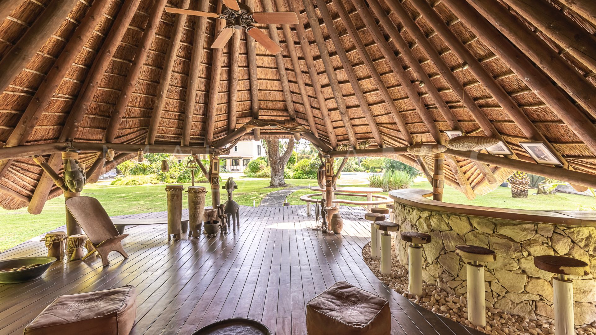 Villa for sale in Beach Side New Golden Mile