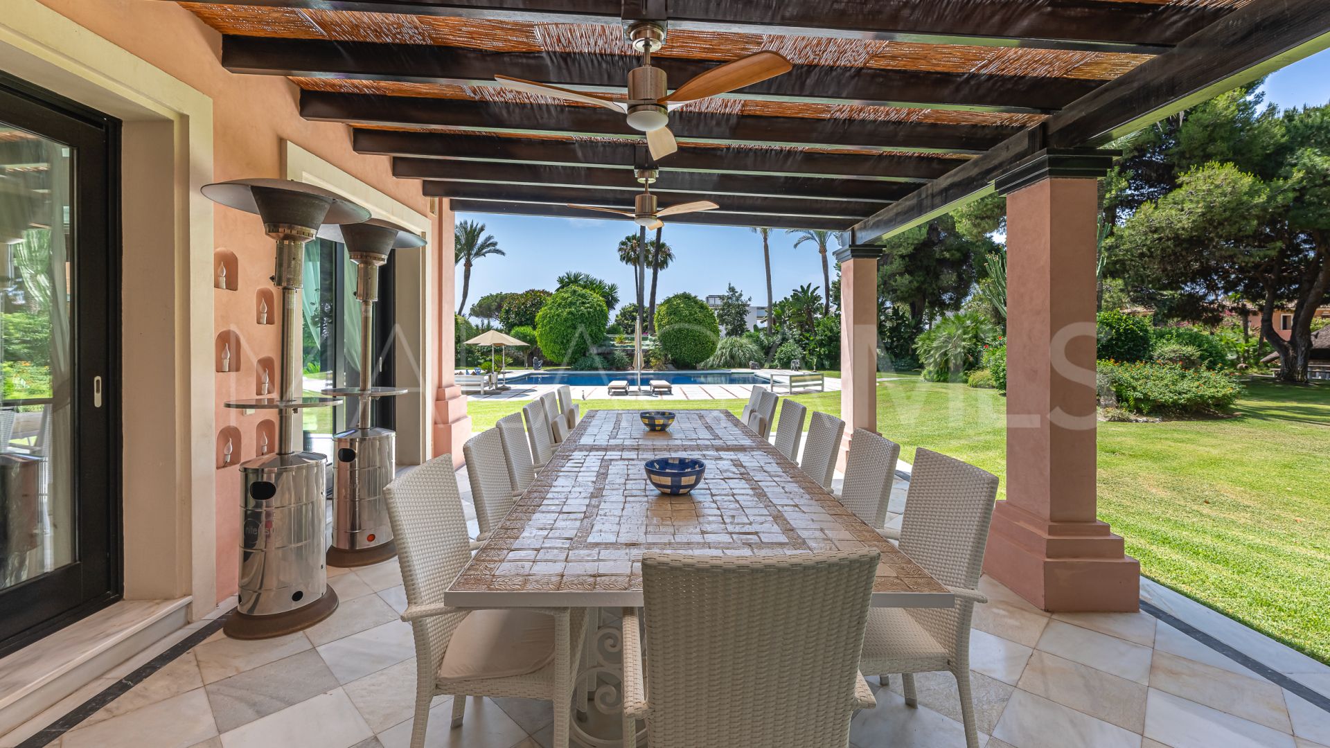 Villa for sale in Beach Side New Golden Mile