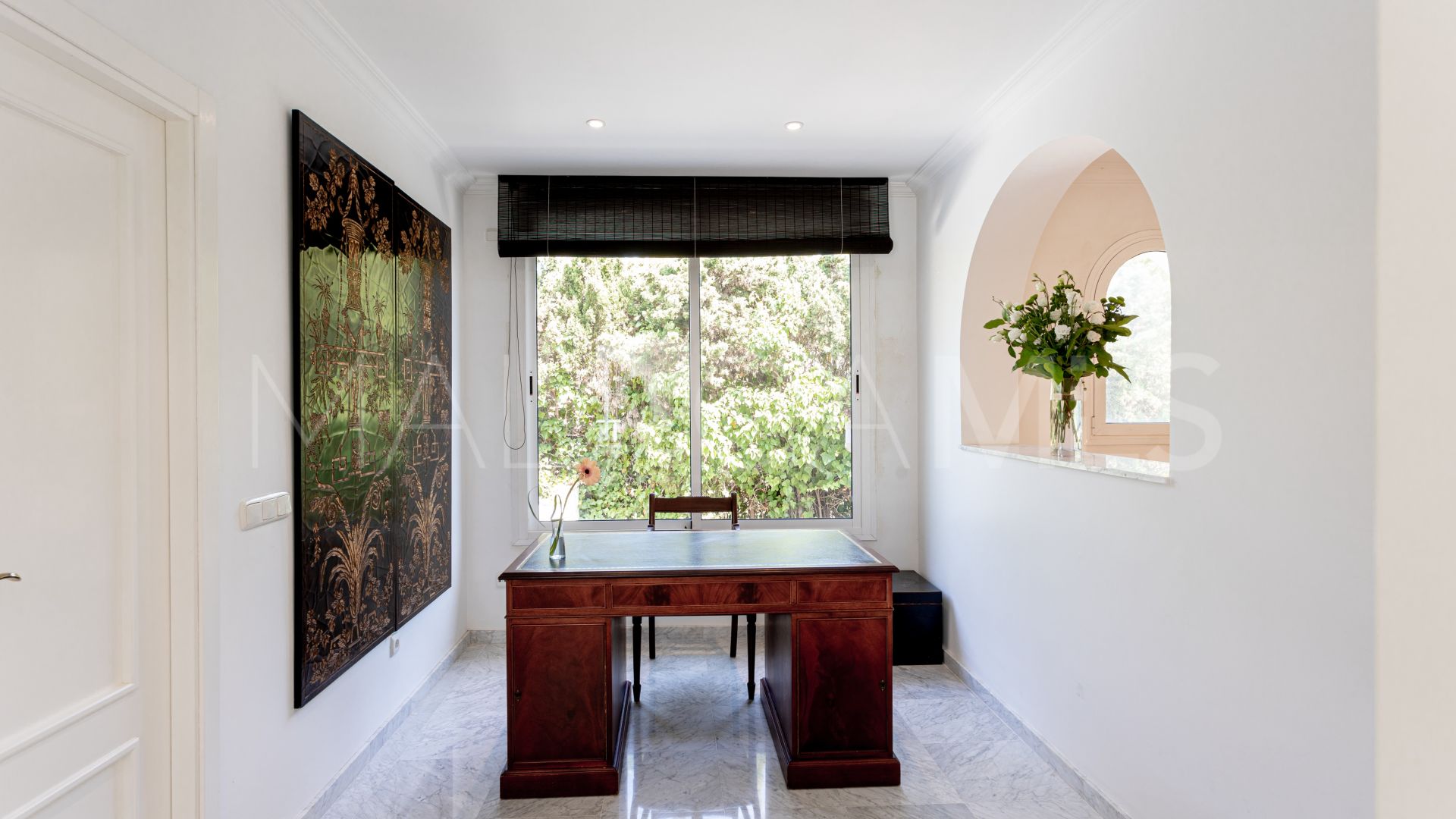 Villa for sale in Los Monteros