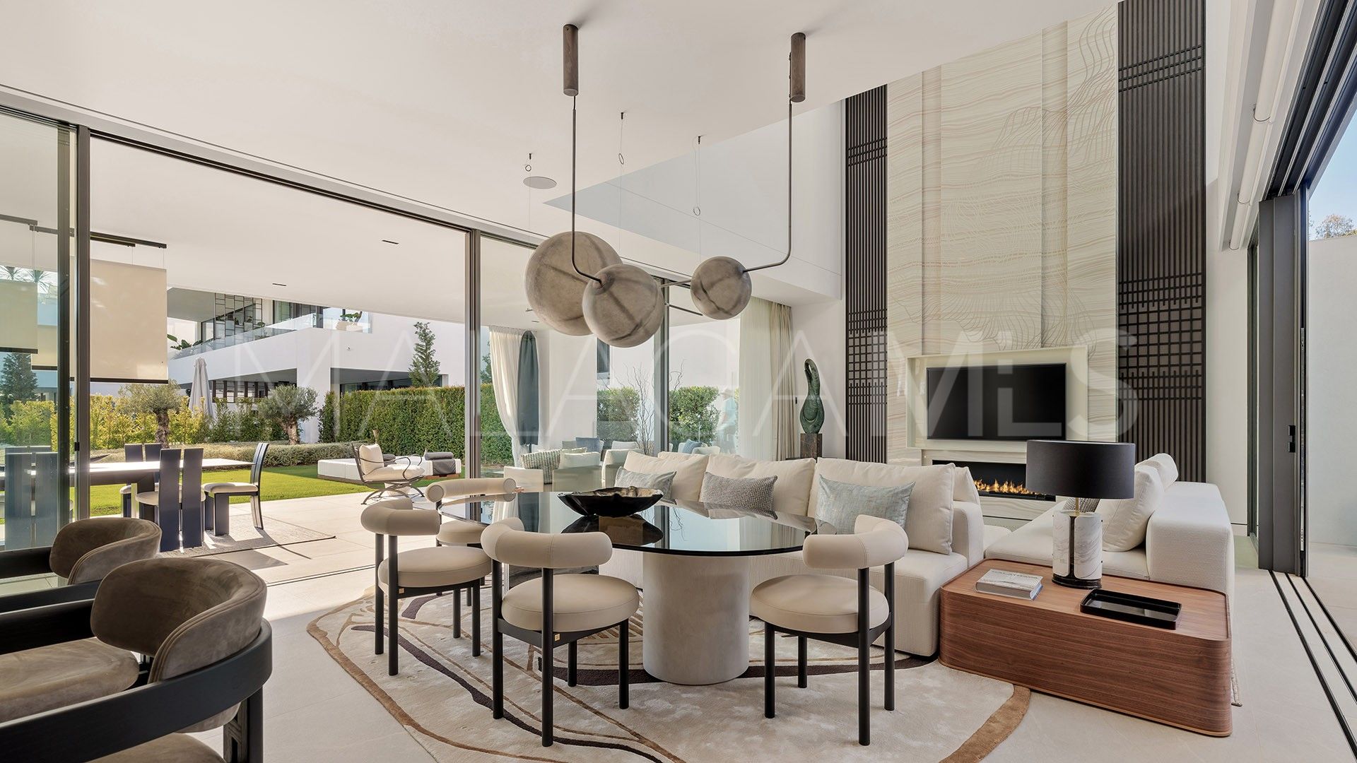 Villa jumelée for sale in Vilas 12