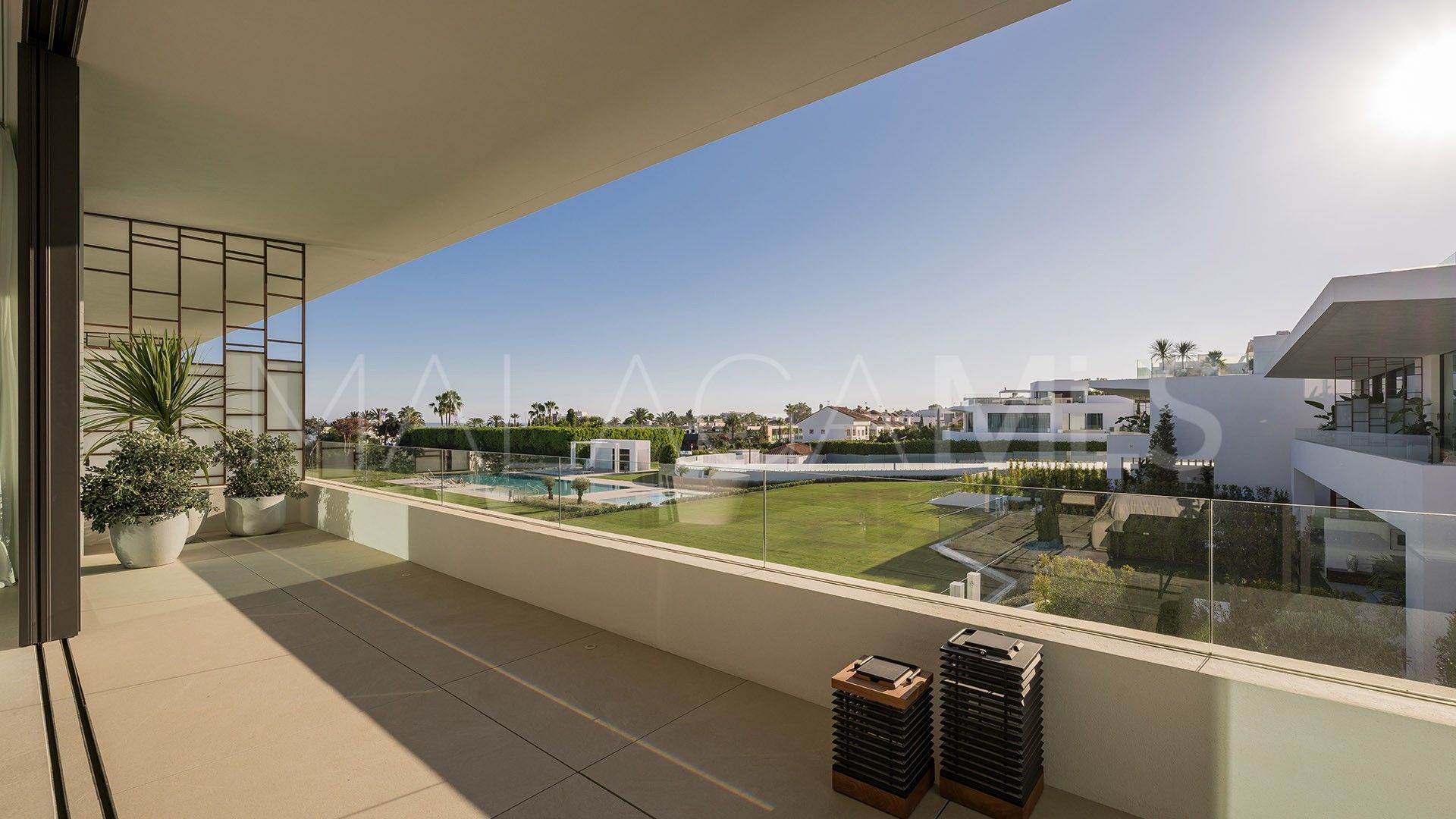 Villa jumelée for sale in Vilas 12