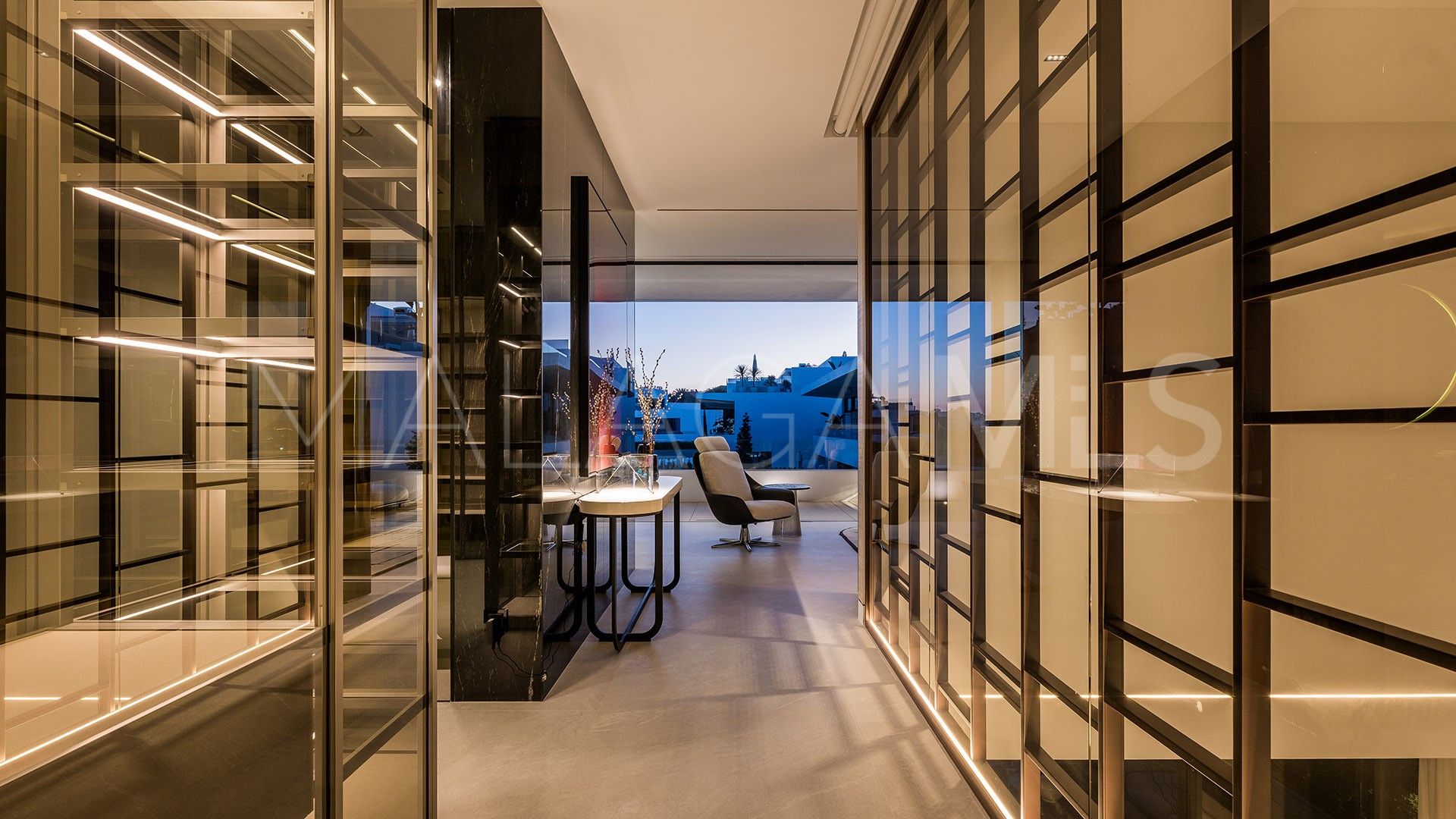 Villa jumelée for sale in Vilas 12