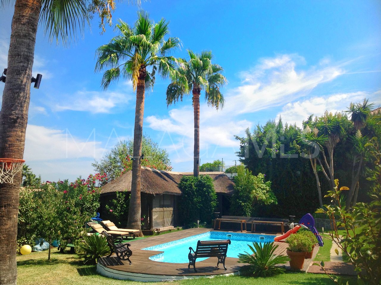 Villa for sale in Las Brisas