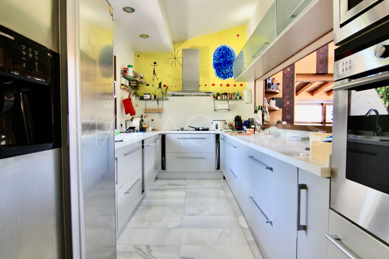 Villa for sale in Las Brisas