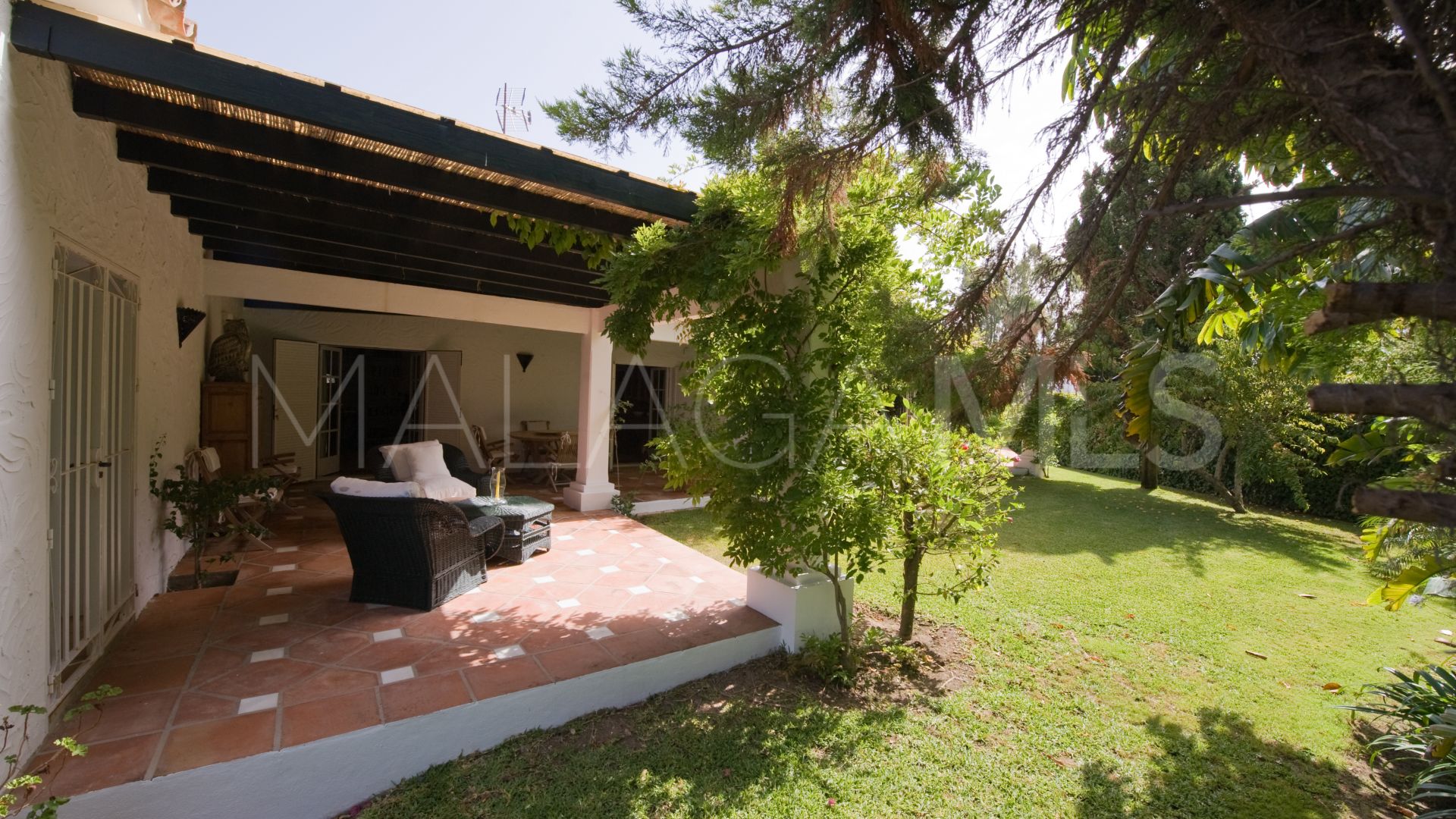 Villa for sale in Casasola